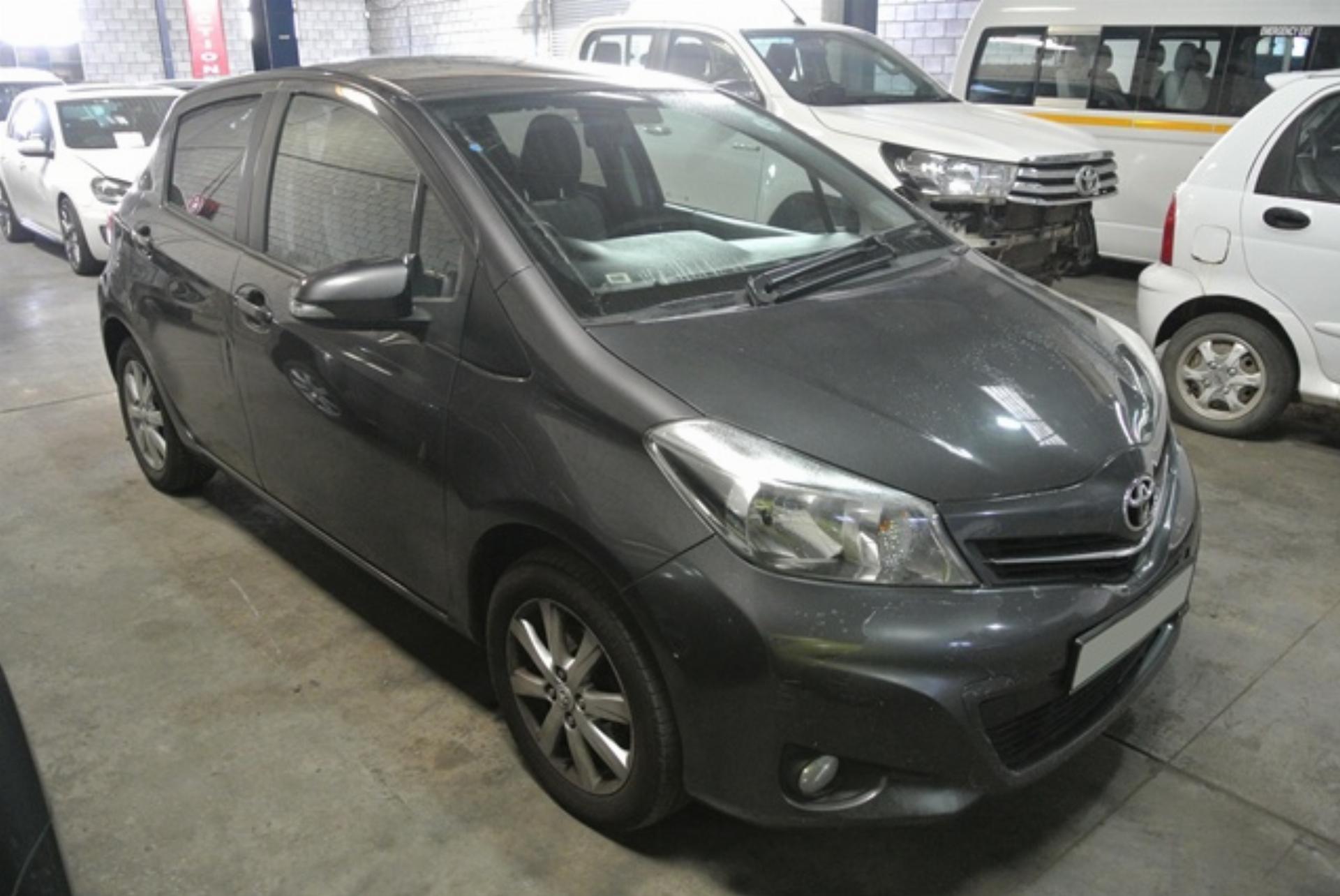 Repossessed Toyota Yaris 1.0 XR 2012 on auction with a price of R 98,600. Toyota Yaris 1.0 XR