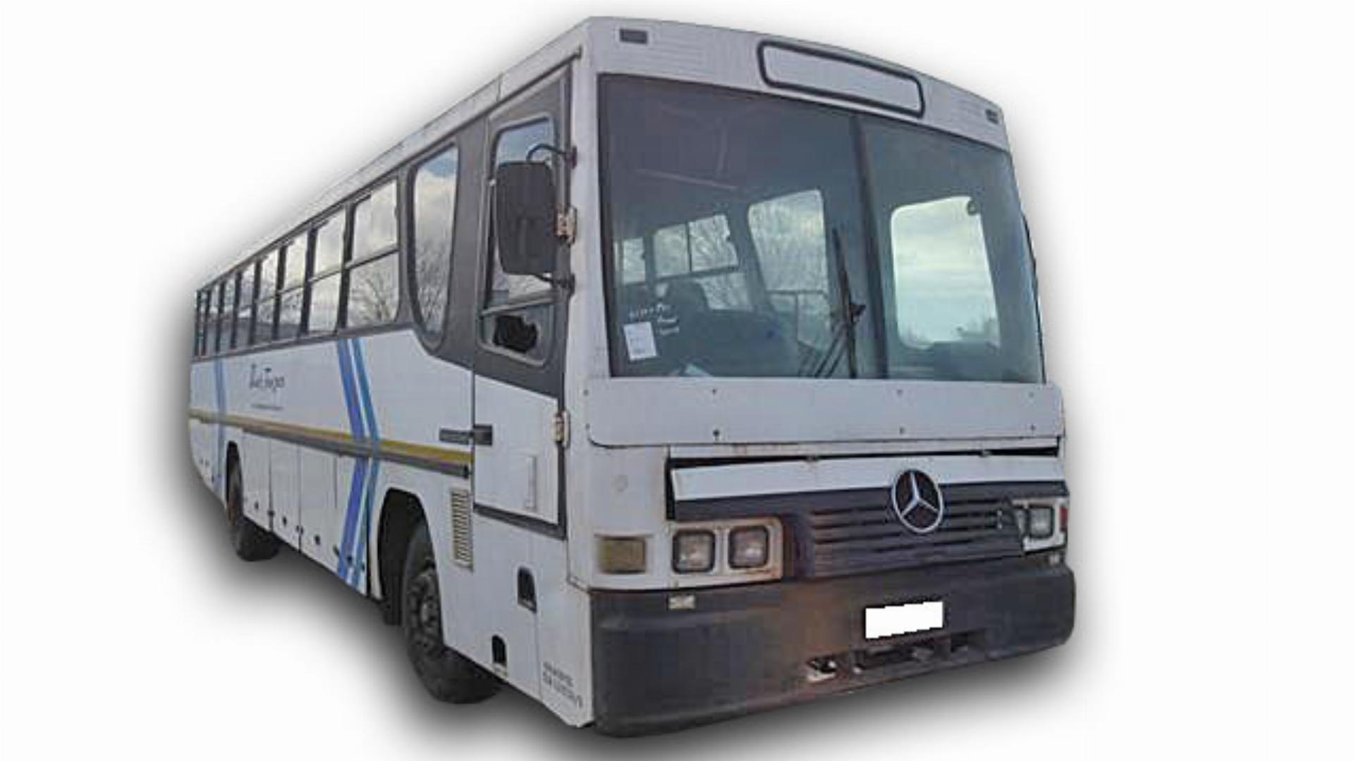 Repossessed Mercedes Benz MB 1730  65 Seater Bus 2006 on auction with a price of R 625,000. Mercedes Benz MB 1730  65 Seater Bus
