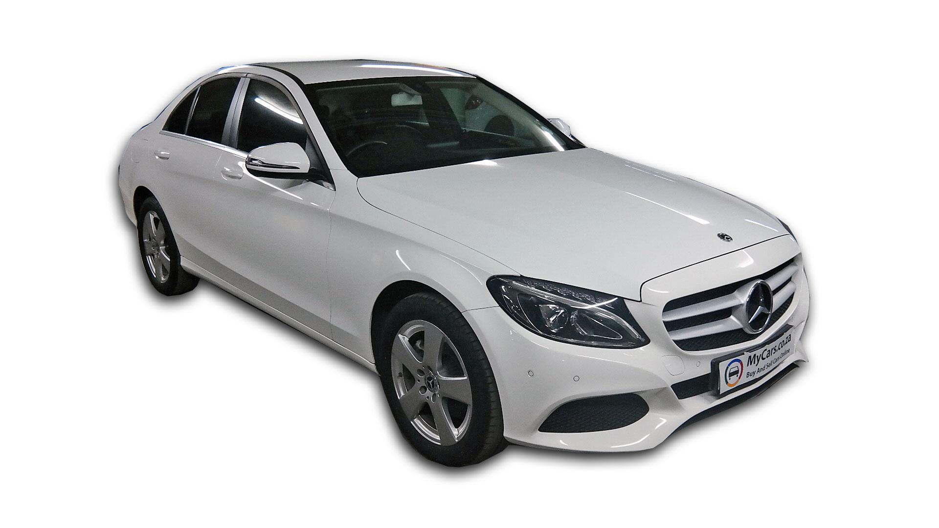 Repossessed Mercedes Benz C200 A/T 2017 on auction with a price of R 358,800. Mercedes Benz C200 A/T