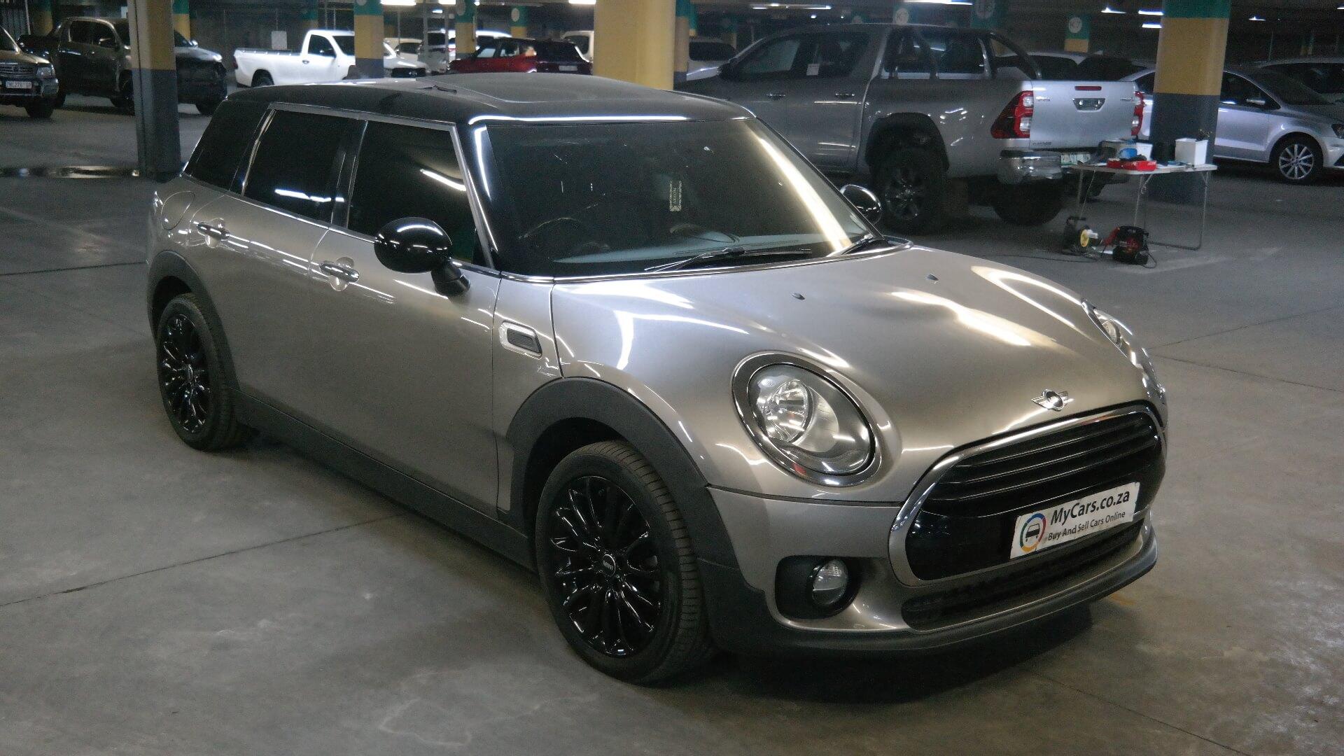 Repossessed Mini Clubman A/T 2017 on auction with a price of R 235,600. Mini Clubman A/T