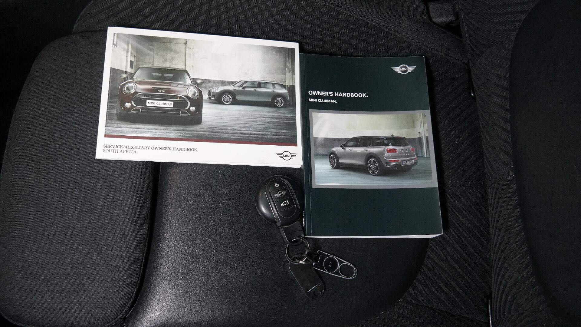 Repossessed Mini Clubman A/T 2017 on auction with a price of R 235,600. Mini Clubman A/T