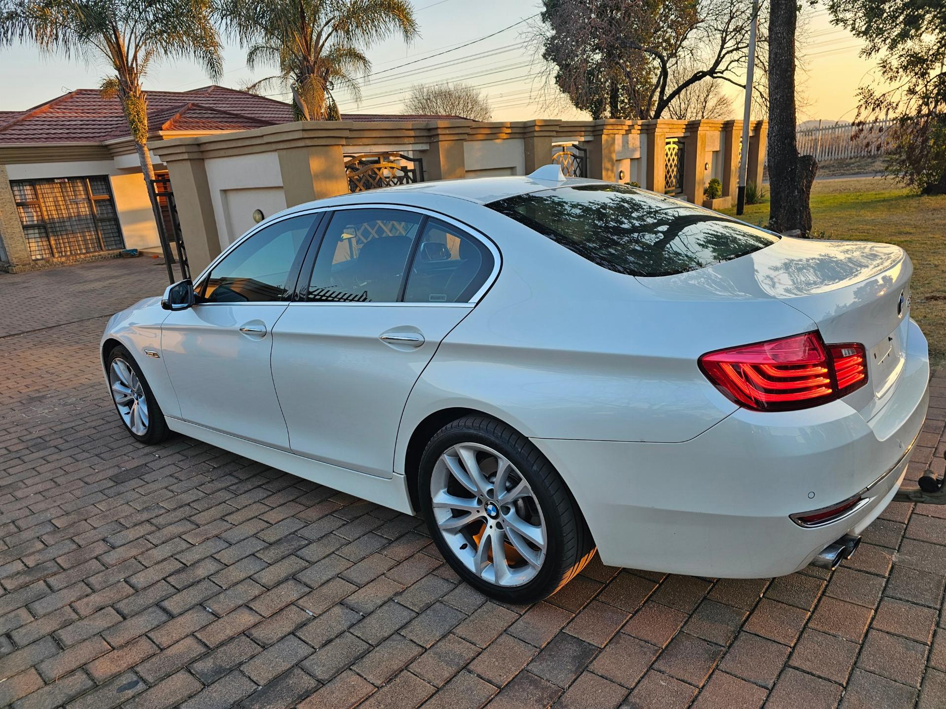 Used BMW 5 Series 520D AT Luxury Line F10 2016 on auction with a price of R 282,000. BMW 5 Series 520D AT Luxury Line F10