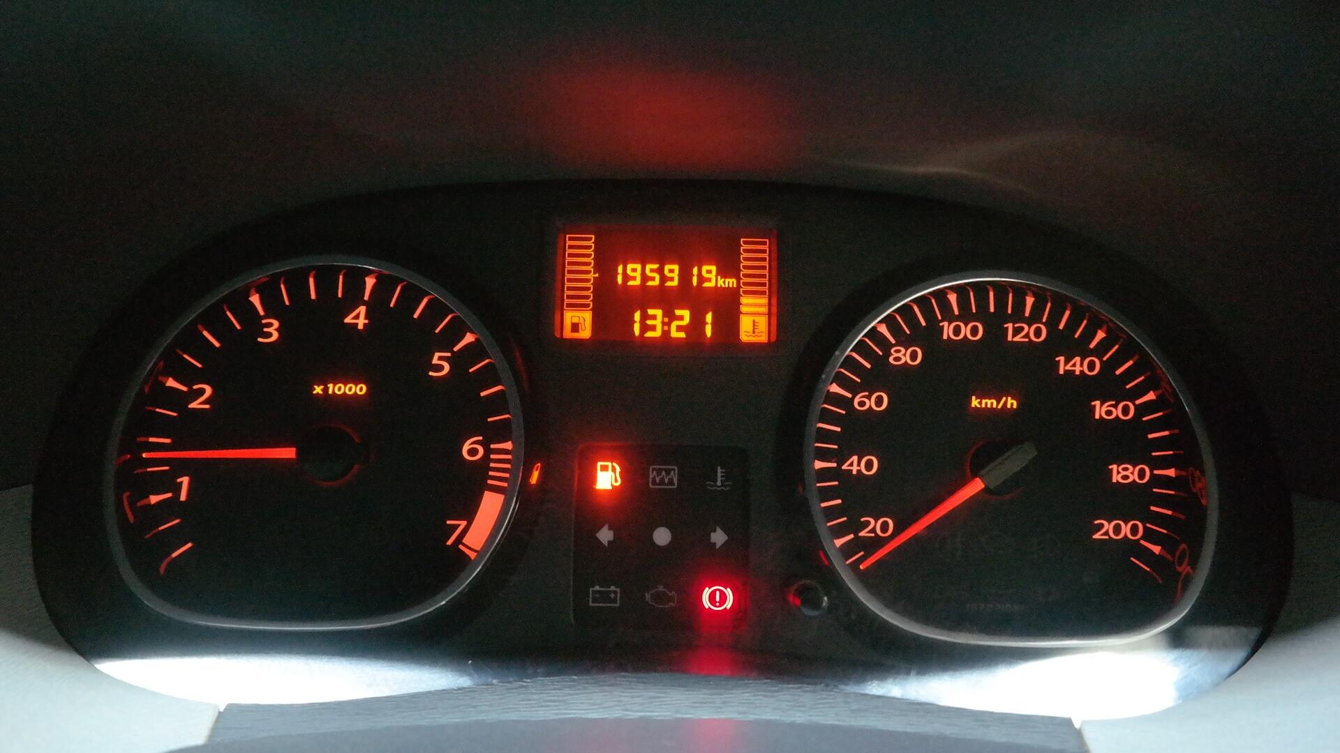 Repossessed Renault Duster 1.6 Expressio 2014 on auction with a price of R 132,400. Renault Duster 1.6 Expressio