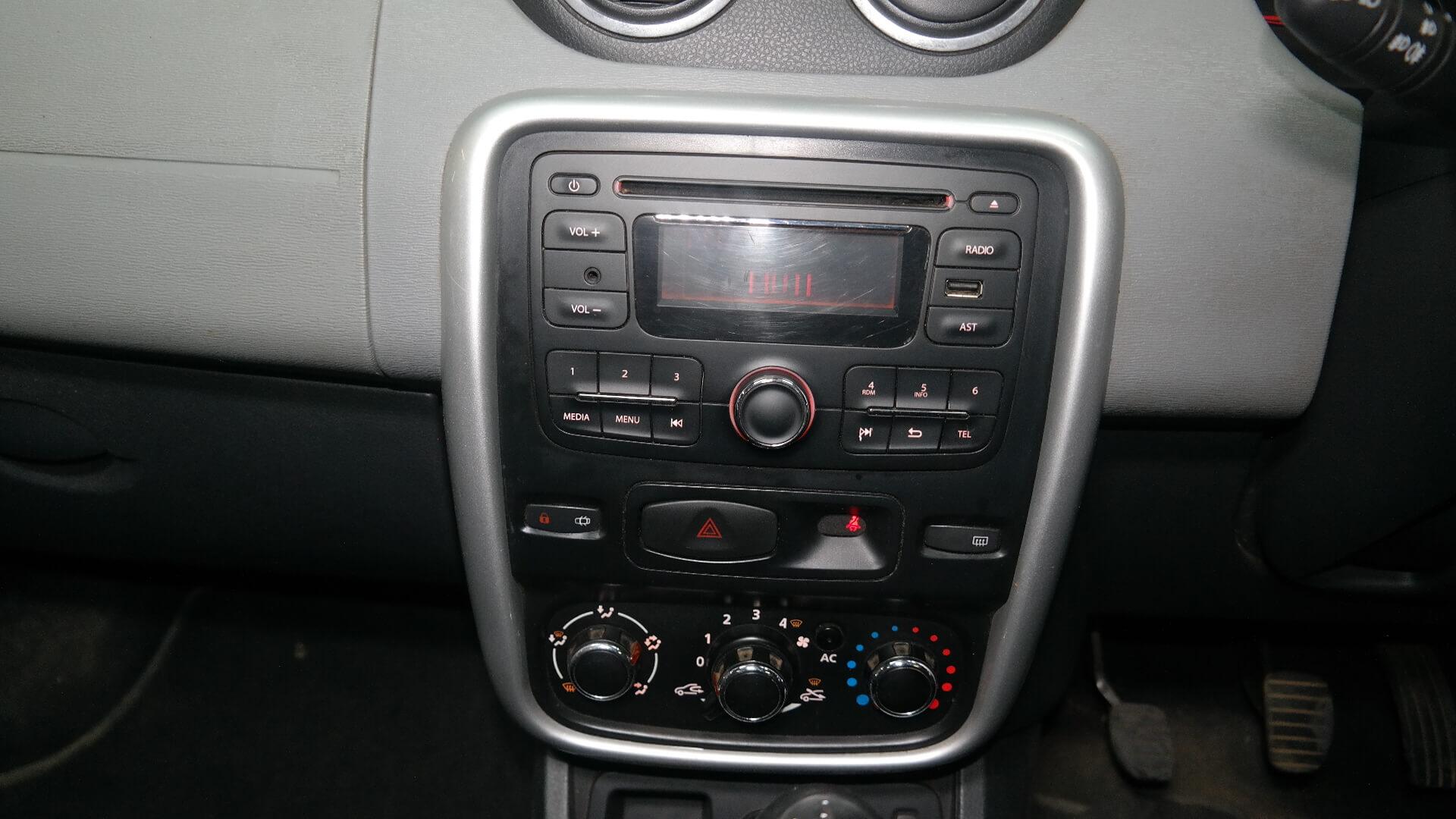 Repossessed Renault Duster 1.6 Expressio 2014 on auction with a price of R 132,400. Renault Duster 1.6 Expressio