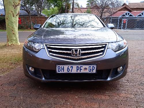 2011 HONDA ACCORD 2.4 Executive Sedan 2011 HONDA ACCORD 2.4 Executive Sedan