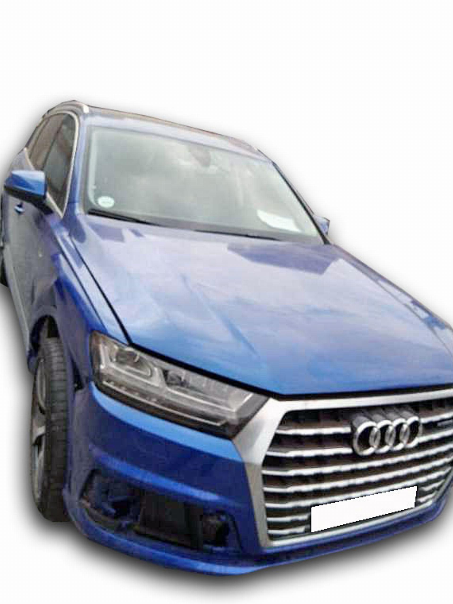 Repossessed Audi Q7 3.0 2016 on auction with a price of R 658,400. Audi Q7 3.0