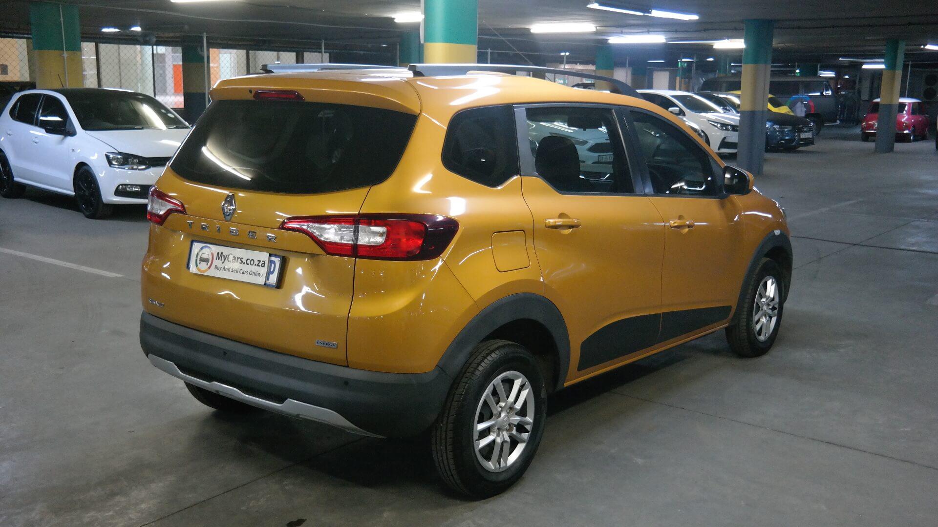 Repossessed Renault Triber 1.0 Dynamique 2020 on auction with a price of R 160,500. Renault Triber 1.0 Dynamique