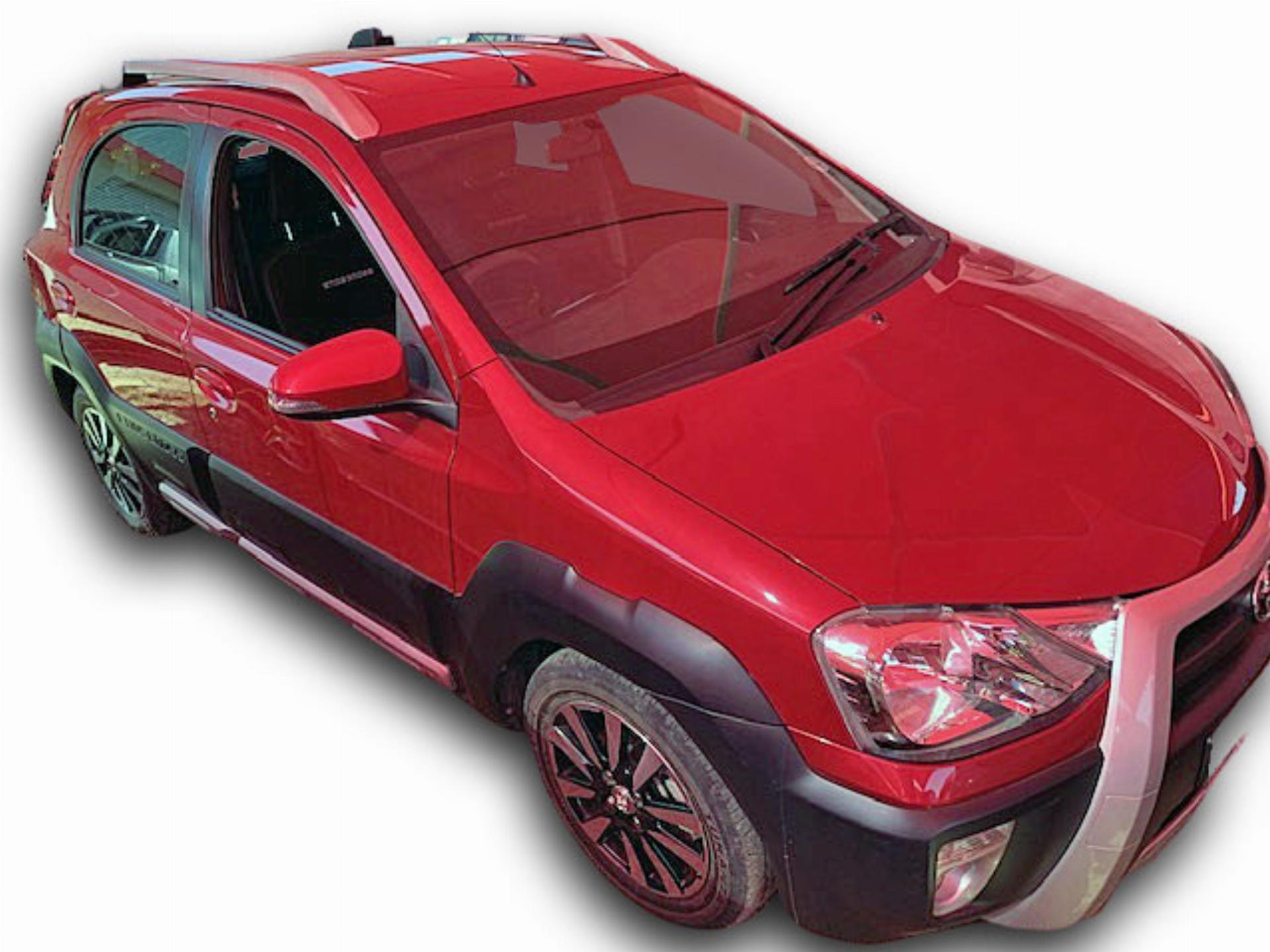 Toyota Etios Cross 1.5 XS 5DR