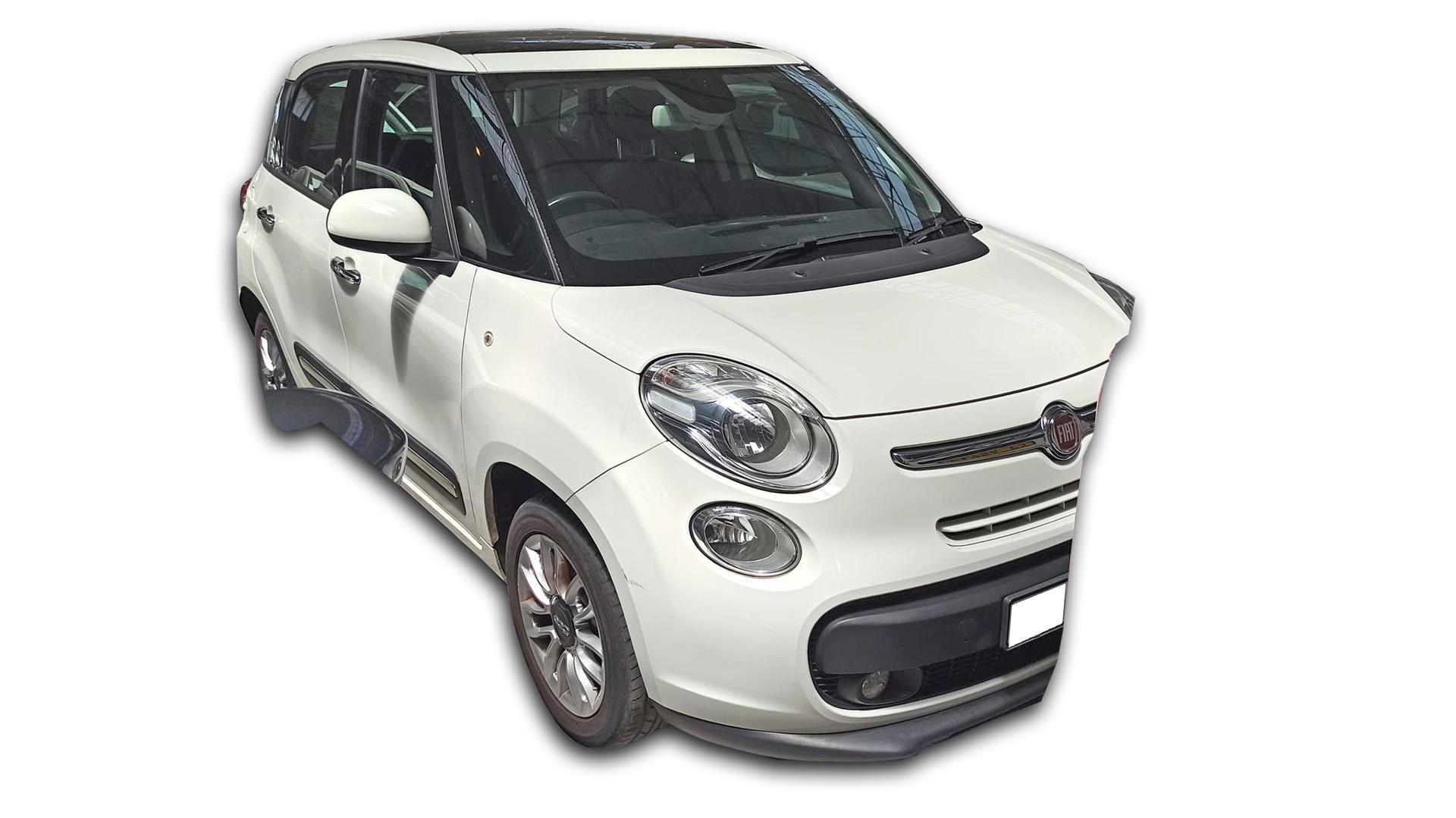 Repossessed Fiat 500 1.6 Multijet Lounge 2014 on auction with a price of R 122,000. Fiat 500 1.6 Multijet Lounge