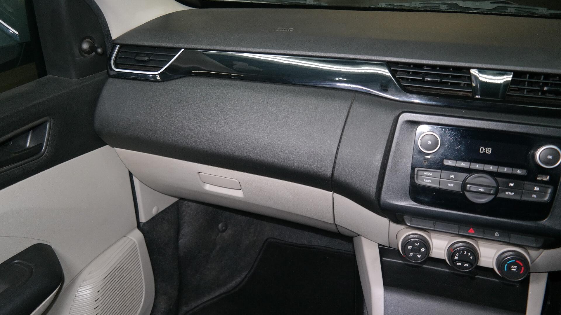 Repossessed Renault Triber 1.0 Expressio 2021 on auction with a price of R 158,200. Renault Triber 1.0 Expressio