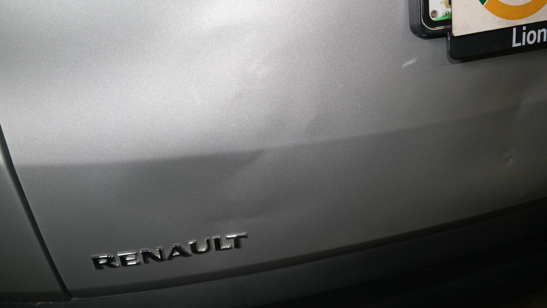 Repossessed Renault Triber 1.0 Expressio 2021 on auction with a price of R 158,200. Renault Triber 1.0 Expressio