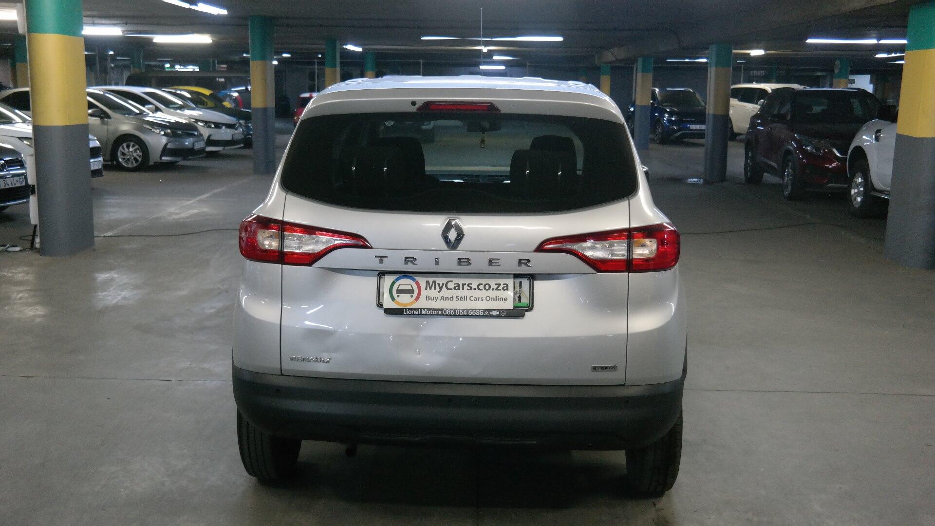 Repossessed Renault Triber 1.0 Expressio 2021 on auction with a price of R 158,200. Renault Triber 1.0 Expressio