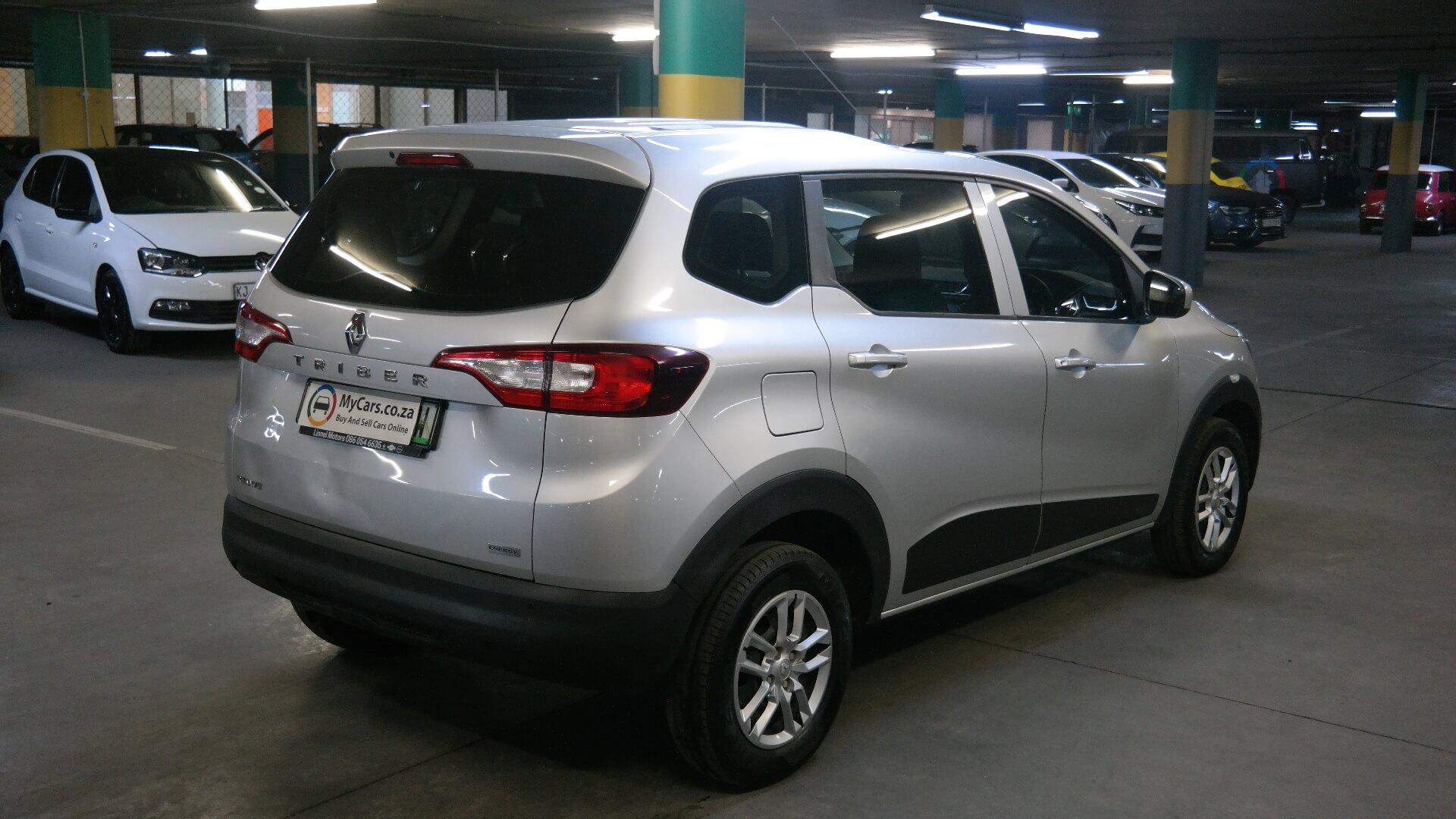 Repossessed Renault Triber 1.0 Expressio 2021 on auction with a price of R 158,200. Renault Triber 1.0 Expressio