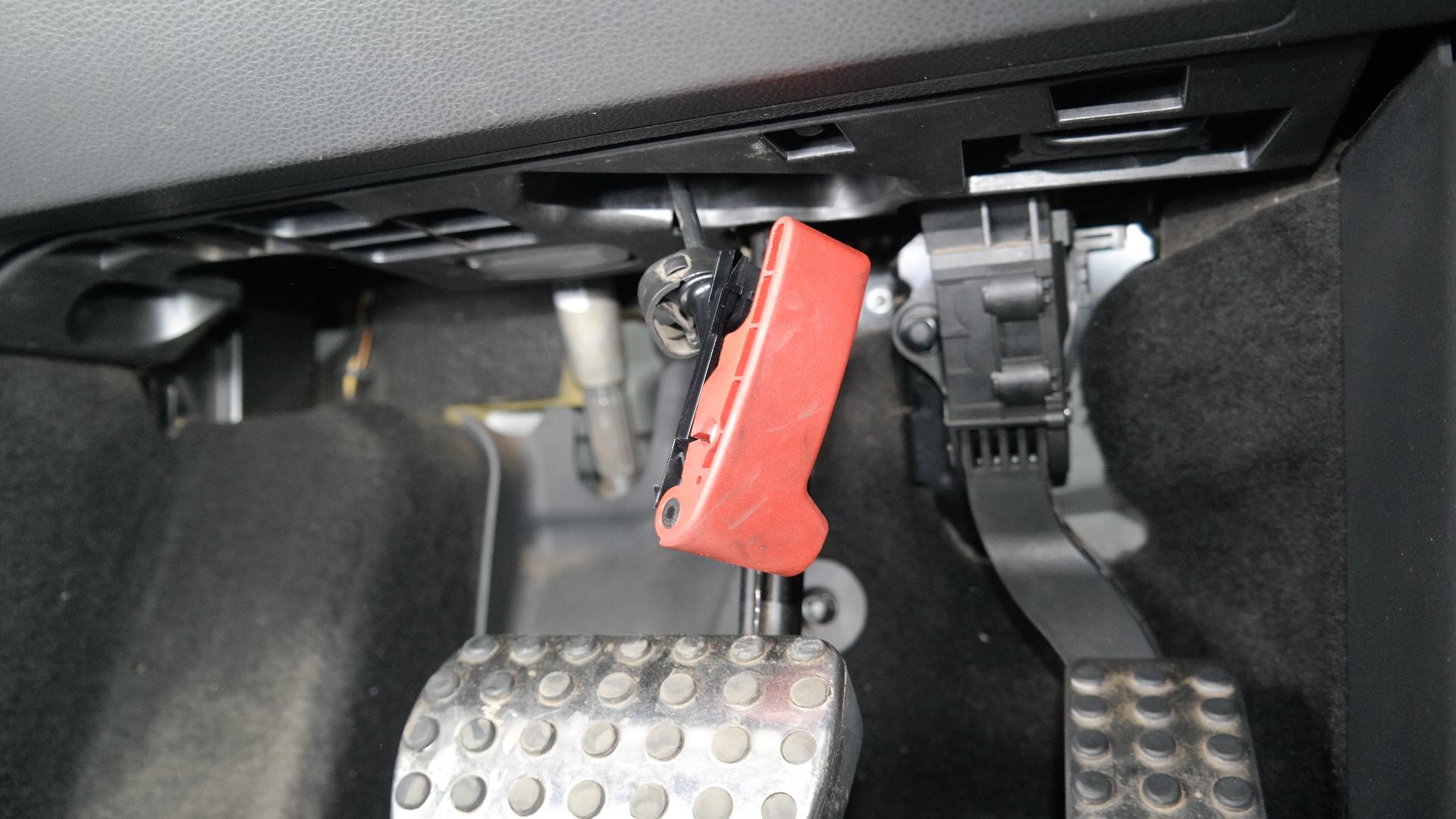 Repossessed Mercedes Benz B Class B 180 BE A/T 2013 on auction with a price of R 155,800. Mercedes Benz B Class B 180 BE A/T