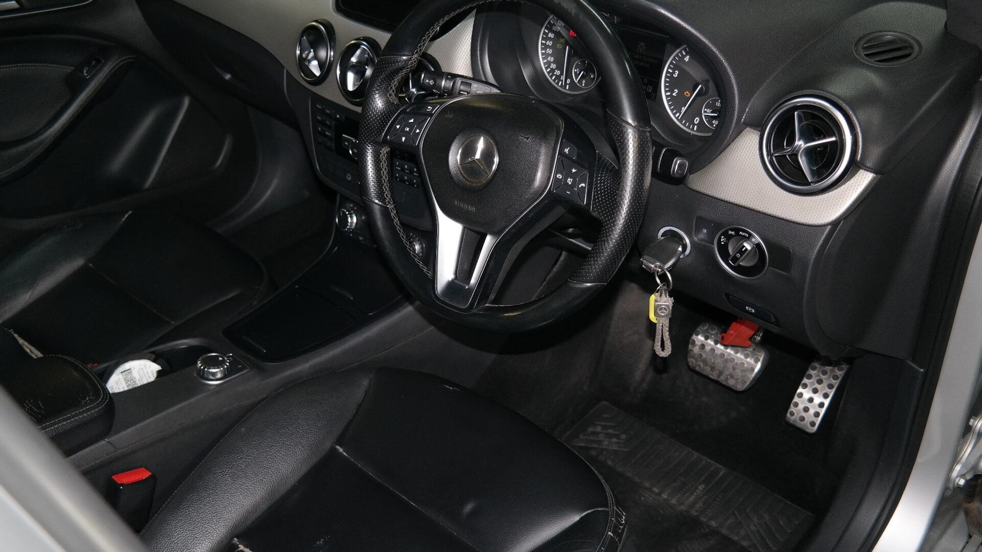 Repossessed Mercedes Benz B Class B 180 BE A/T 2013 on auction with a price of R 155,800. Mercedes Benz B Class B 180 BE A/T