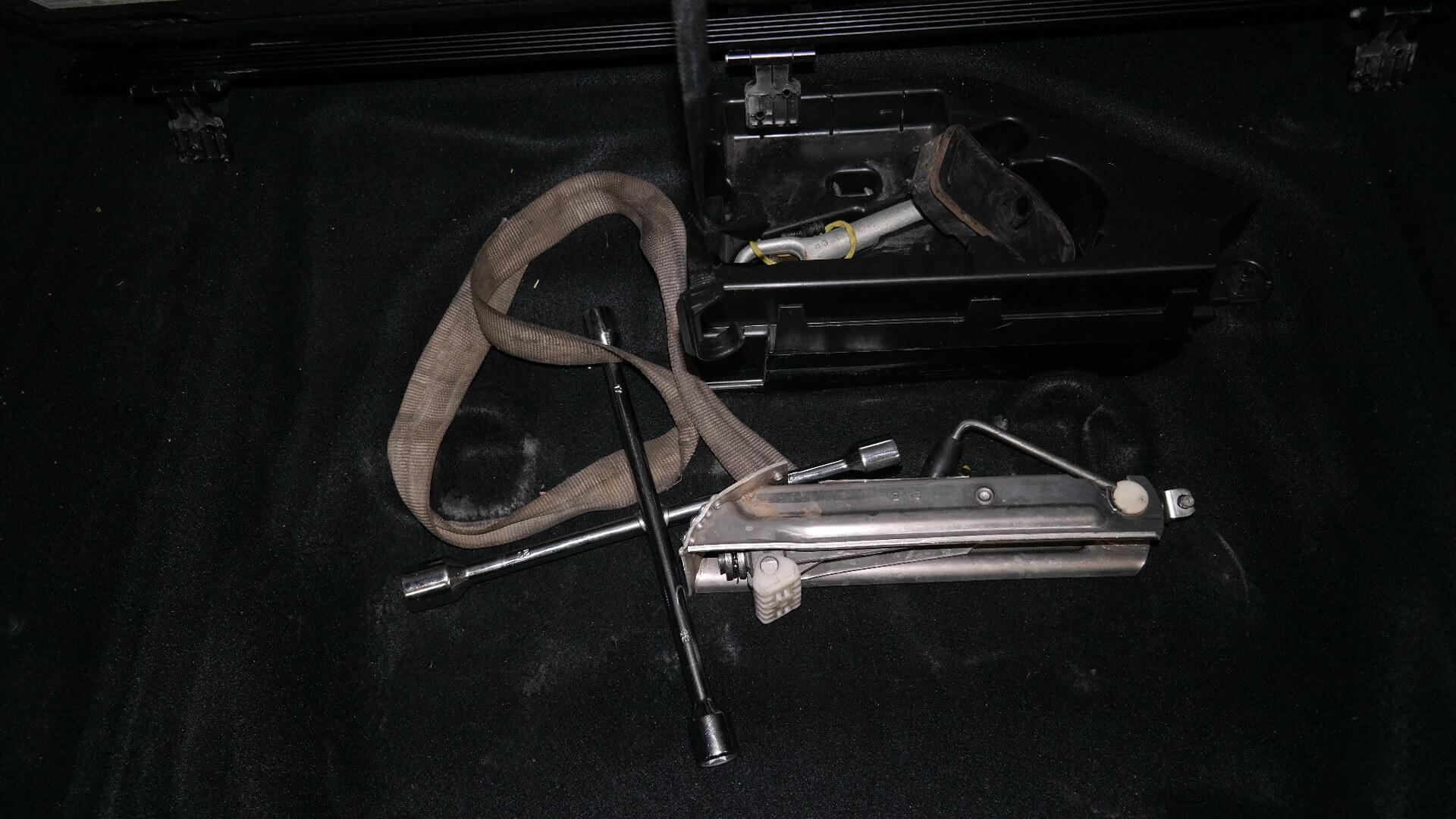 Repossessed Mercedes Benz B Class B 180 BE A/T 2013 on auction with a price of R 155,800. Mercedes Benz B Class B 180 BE A/T