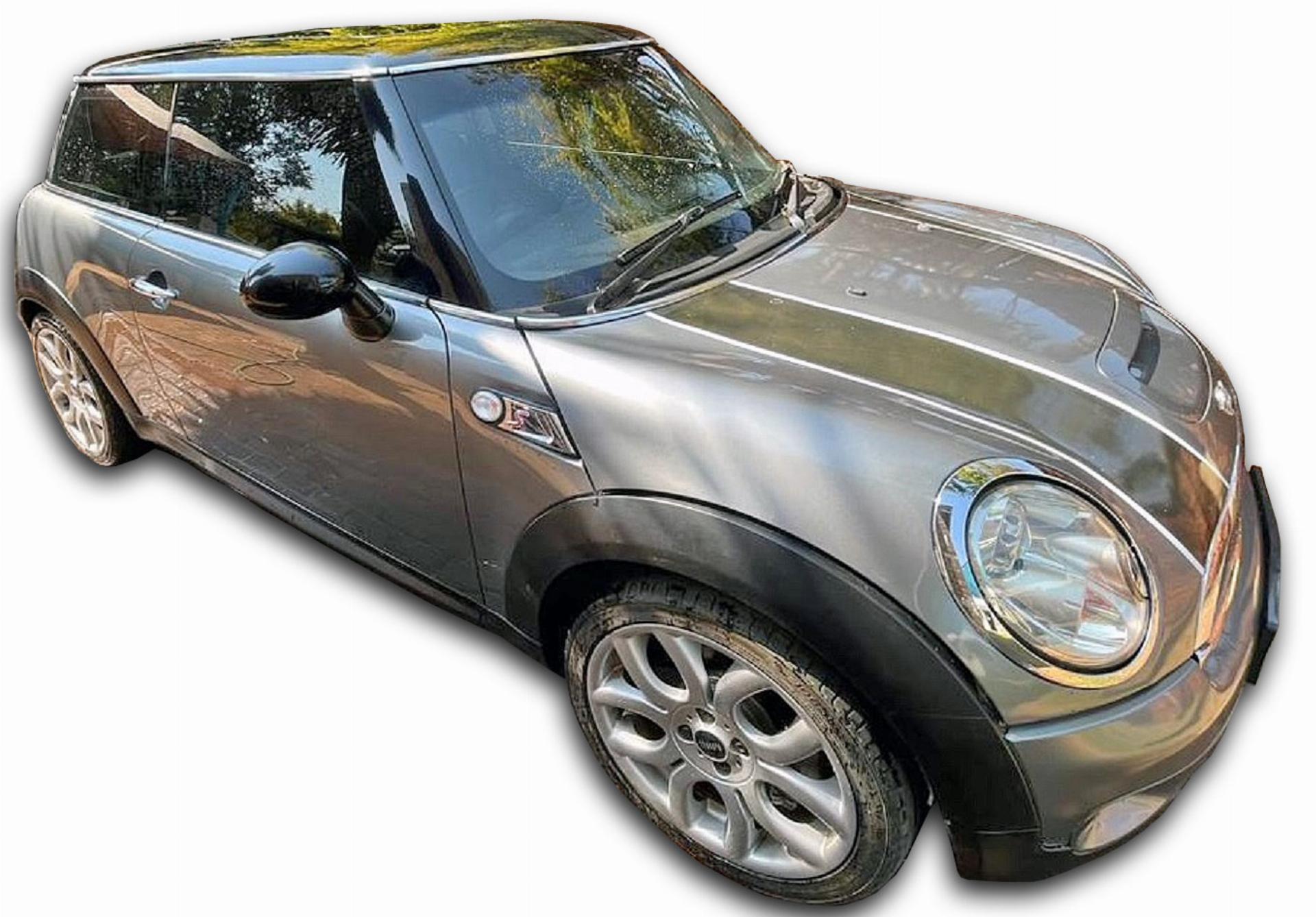 Used Mini Cooper 1.6 Sport 2010 on auction with a price of R 90,000. Mini Cooper 1.6 Sport