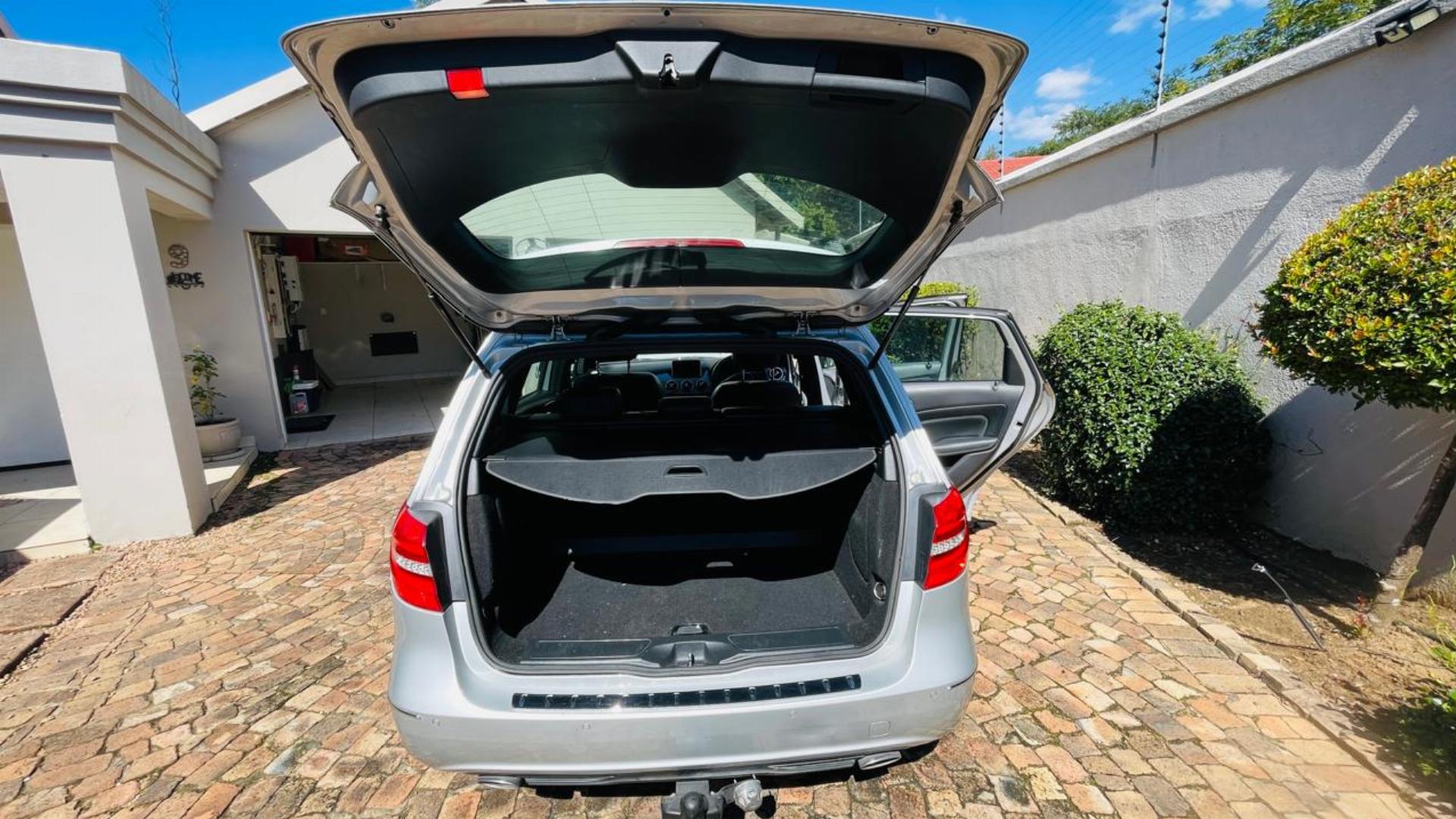 Used Mercedes Benz B Class 180CDI Auto 2013 on auction with a price of R 165,000. Mercedes Benz B Class 180CDI Auto