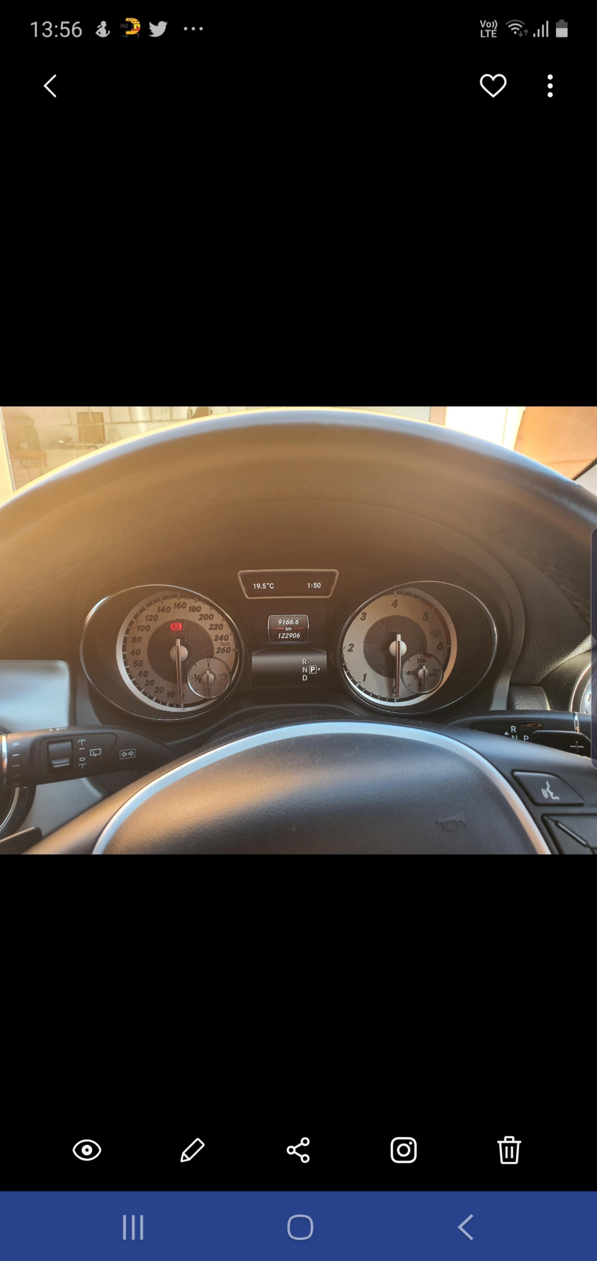 Used Mercedes Benz Gla 200 Cdi 2014 on auction with a price of R 300,000. Mercedes Benz Gla 200 Cdi