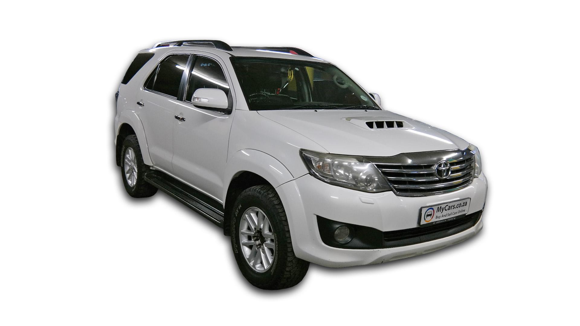 Toyota Fortuner 3.0D-4D R/B A/T