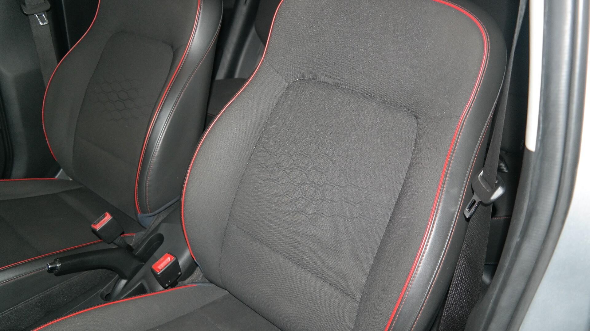 Repossessed Hyundai Grand I10 1.0 Motion 2021 on auction with a price of R 168,900. Hyundai Grand I10 1.0 Motion