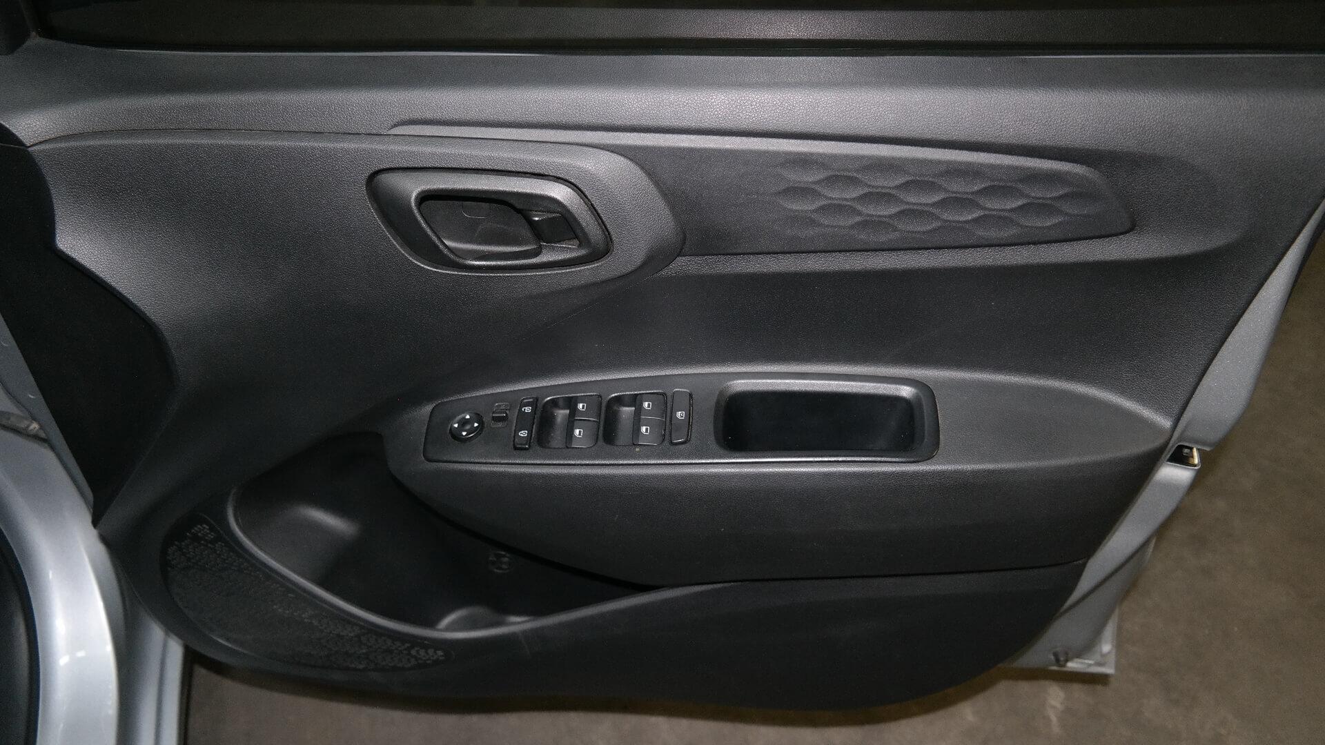 Repossessed Hyundai Grand I10 1.0 Motion 2021 on auction with a price of R 168,900. Hyundai Grand I10 1.0 Motion