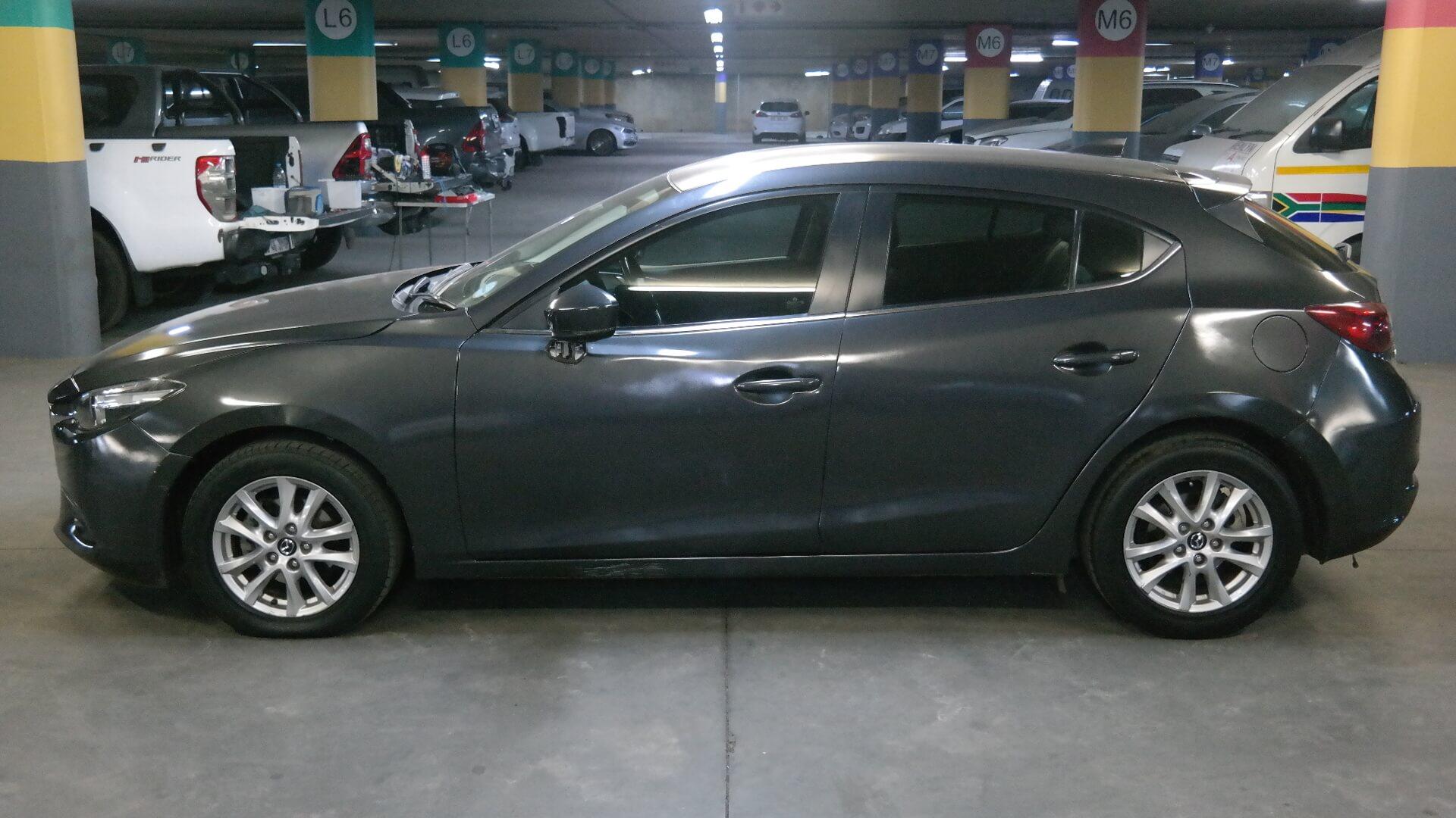 Repossessed Mazda 3 1.6 Dynamic 5DR A/T 2017 on auction with a price of R 197,000. Mazda 3 1.6 Dynamic 5DR A/T