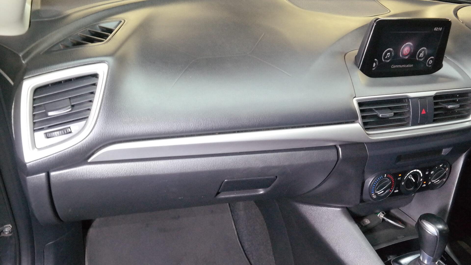 Repossessed Mazda 3 1.6 Dynamic 5DR A/T 2017 on auction with a price of R 197,000. Mazda 3 1.6 Dynamic 5DR A/T