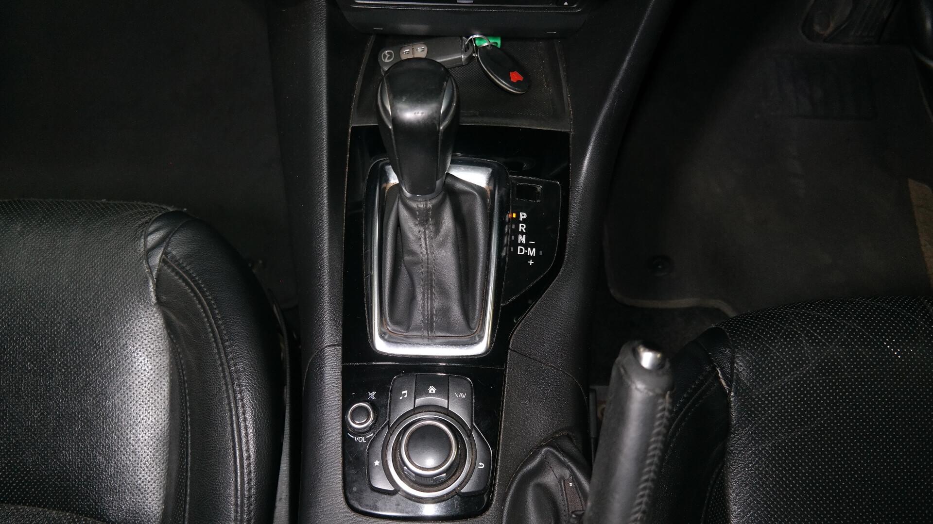 Repossessed Mazda 3 1.6 Dynamic 5DR A/T 2017 on auction with a price of R 197,000. Mazda 3 1.6 Dynamic 5DR A/T