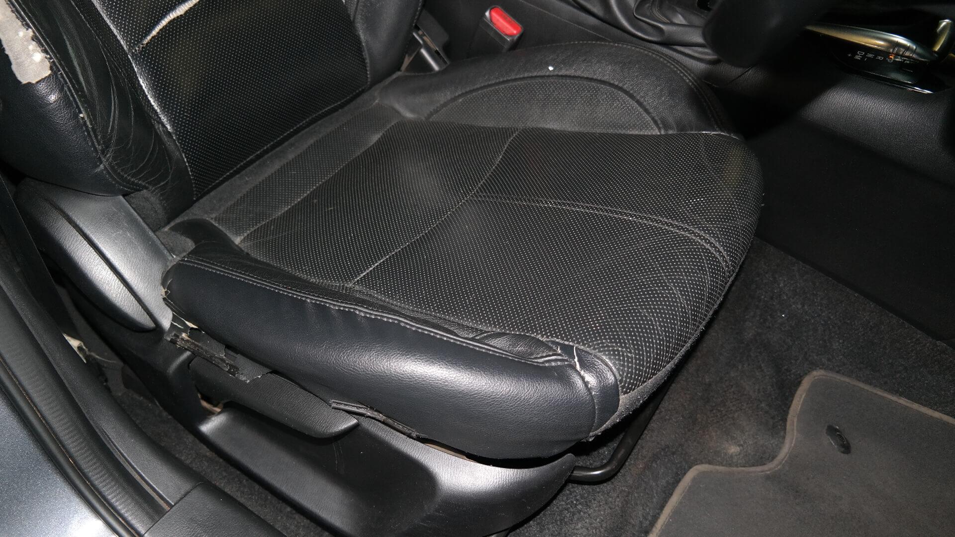 Repossessed Mazda 3 1.6 Dynamic 5DR A/T 2017 on auction with a price of R 197,000. Mazda 3 1.6 Dynamic 5DR A/T