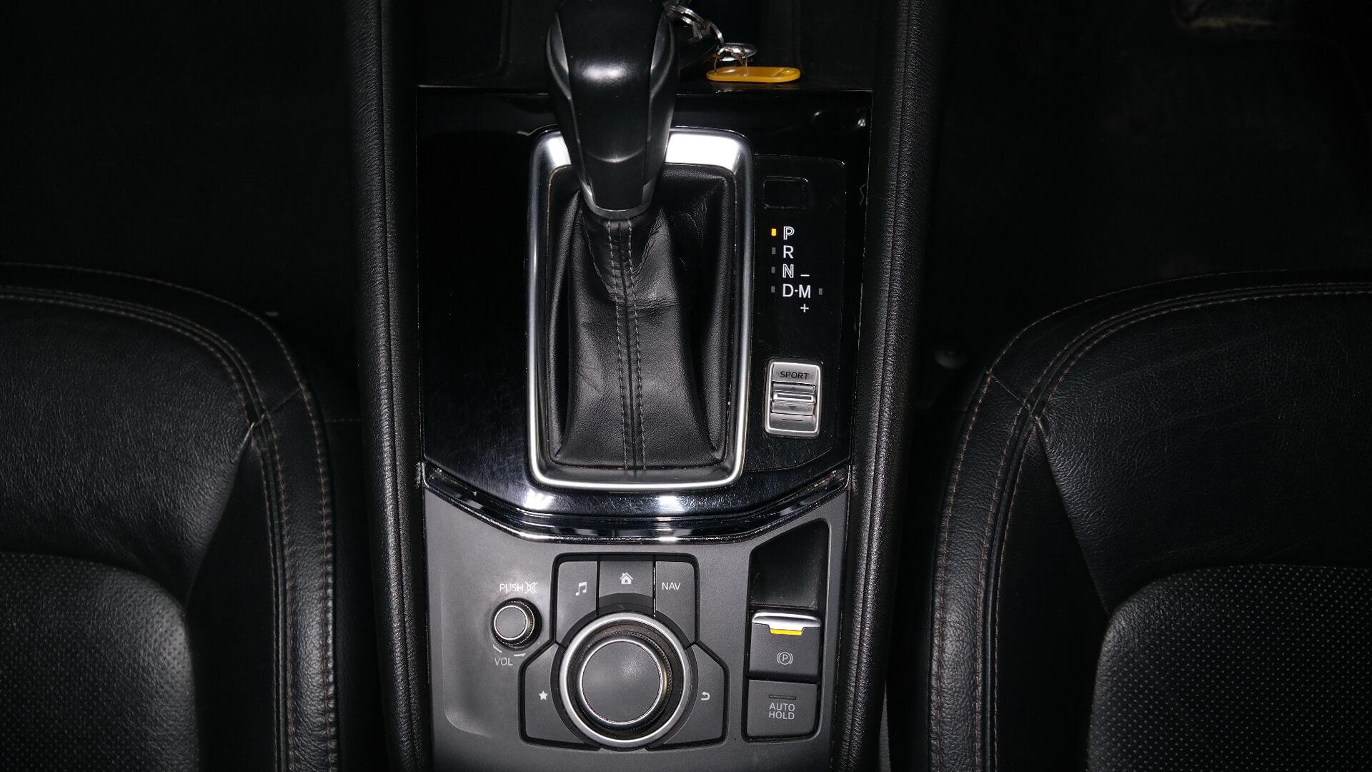 Repossessed Mazda CX-5 2.0 Dynamic A/T 2021 on auction with a price of R 437,200. Mazda CX-5 2.0 Dynamic A/T