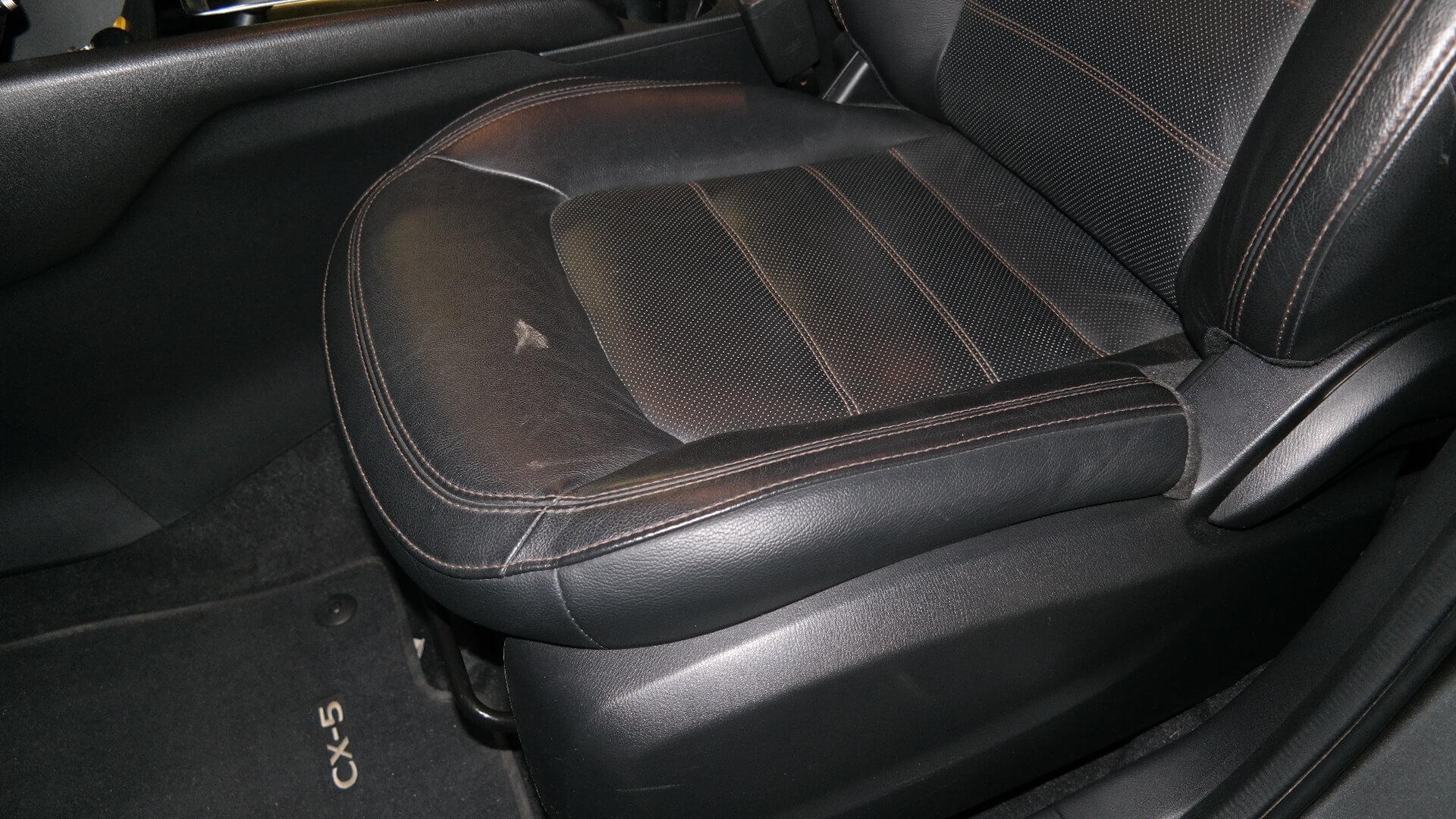 Repossessed Mazda CX-5 2.0 Dynamic A/T 2021 on auction with a price of R 437,200. Mazda CX-5 2.0 Dynamic A/T