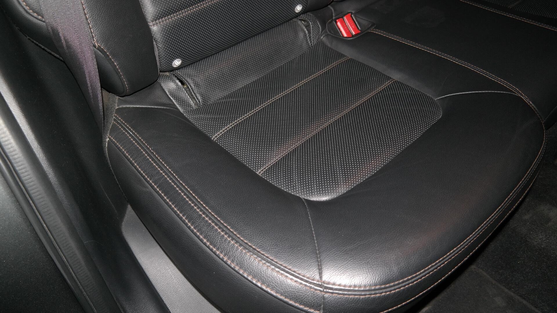 Repossessed Mazda CX-5 2.0 Dynamic A/T 2021 on auction with a price of R 437,200. Mazda CX-5 2.0 Dynamic A/T