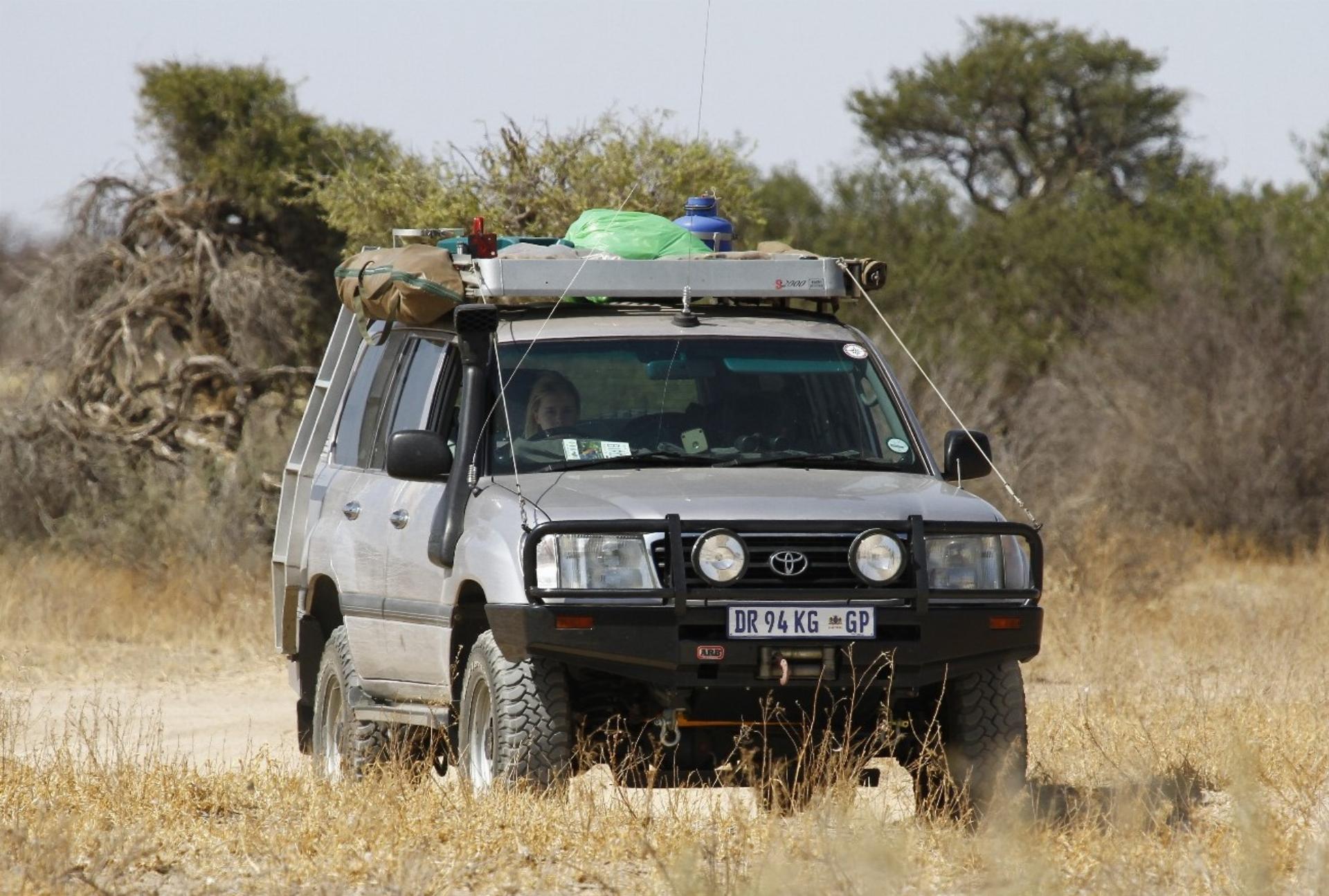Used Toyota Land Cruiser 100 Series GX 4.5L P 1998 on auction with a price of R 199,999. Toyota Land Cruiser 100 Series GX 4.5L P