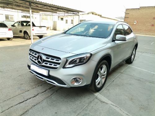 2017 MERCEDES BENZ GLA 200 Automatic 2017 MERCEDES BENZ GLA 200 Automatic