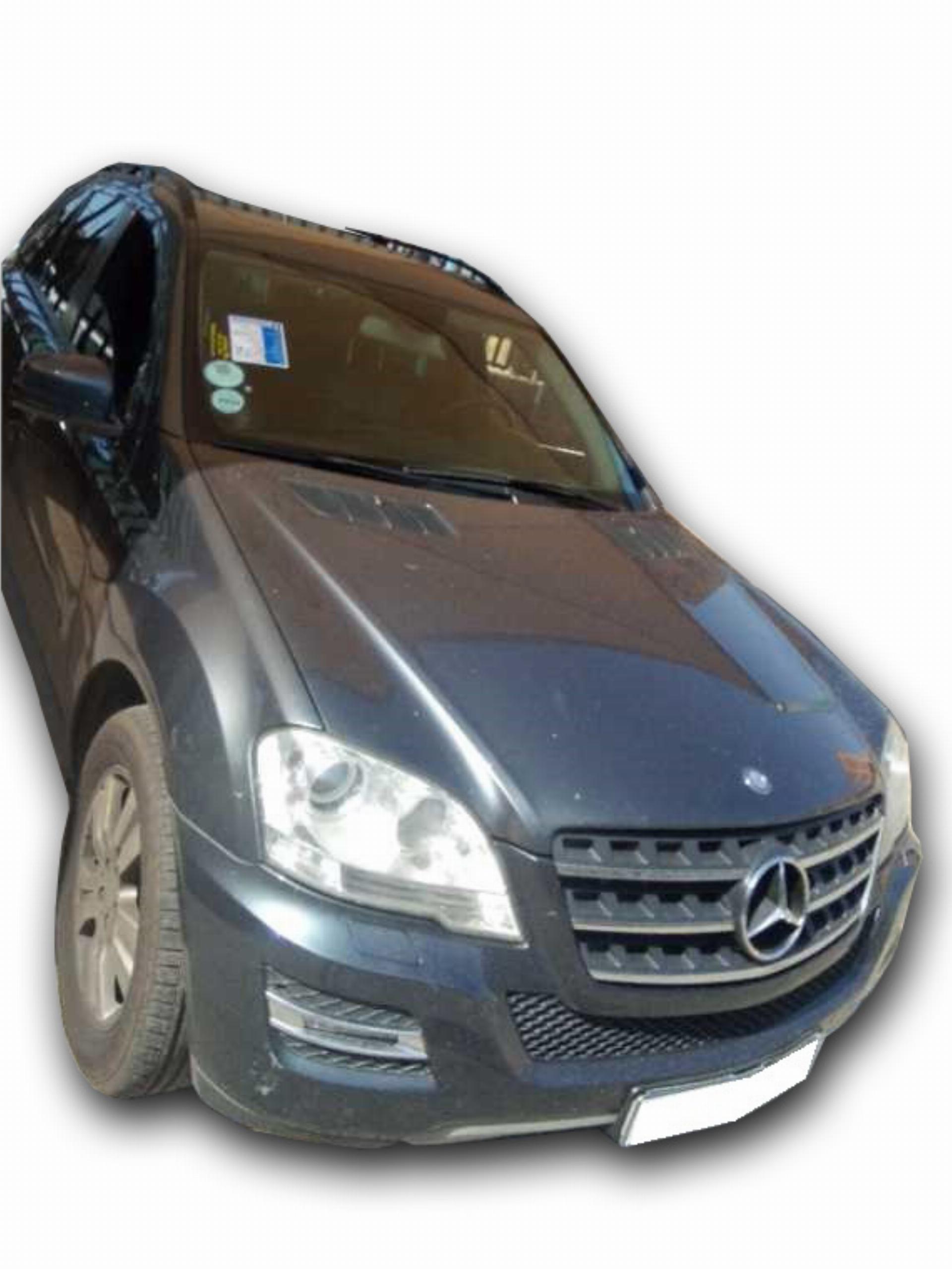 Repossessed Mercedes Benz ML 350 Cdi A/T 2011 on auction with a price of R 231,800. Mercedes Benz ML 350 Cdi A/T