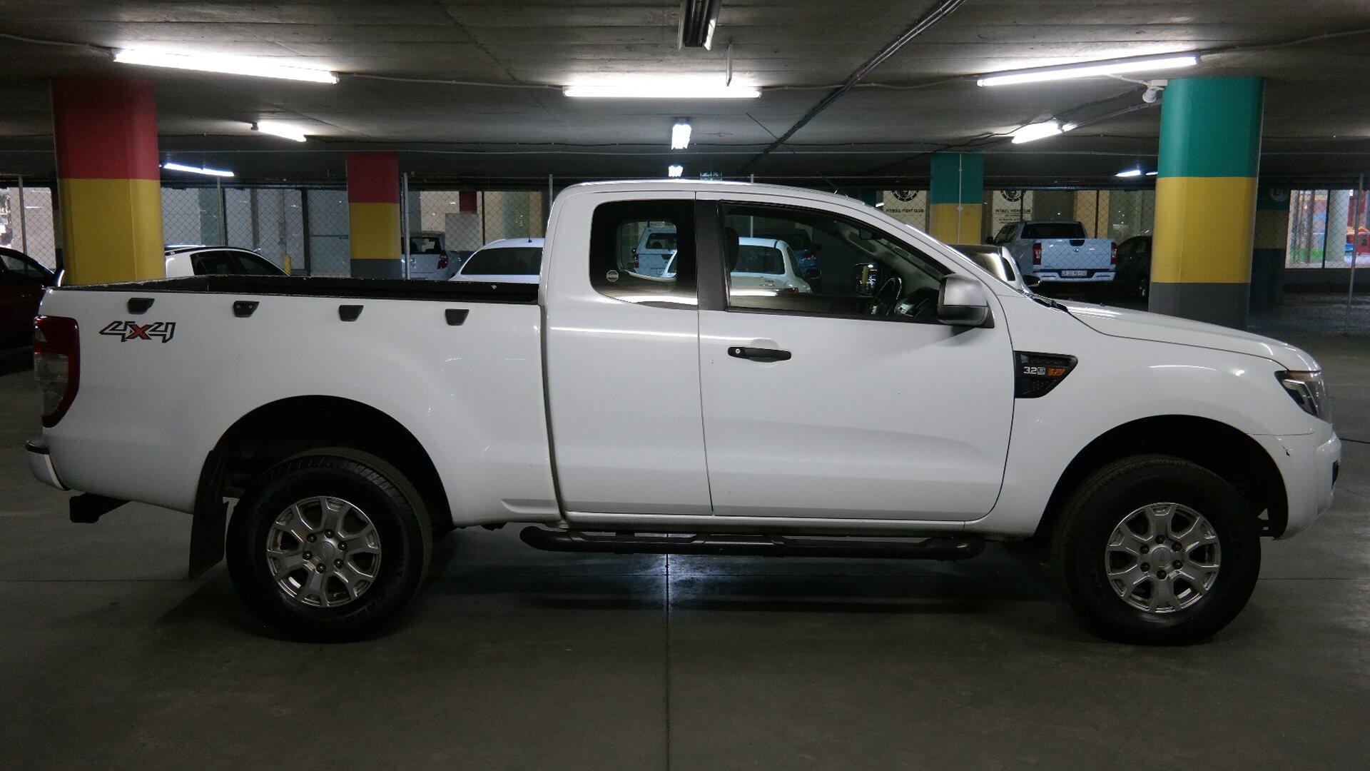 Repossessed Ford Ranger 3.2TDCI XLS 4X4 2014 on auction with a price of R 223,400. Ford Ranger 3.2TDCI XLS 4X4