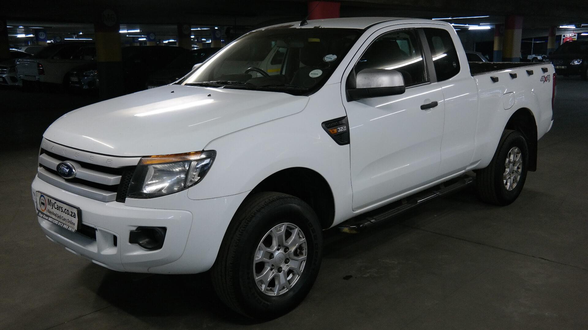 Repossessed Ford Ranger 3.2TDCI XLS 4X4 2014 on auction with a price of R 223,400. Ford Ranger 3.2TDCI XLS 4X4