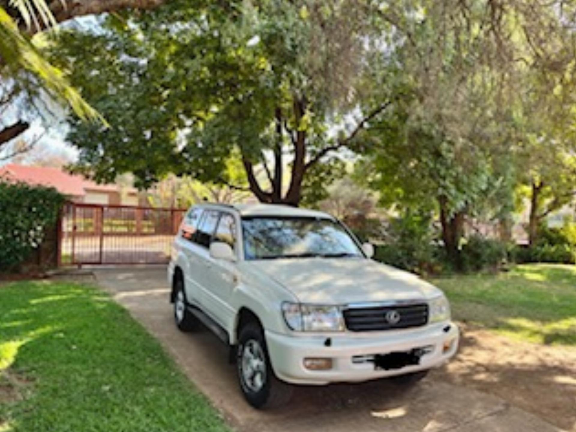 Used Toyota Land Cruiser VX Limited 1998 on auction with a price of R 180,000. Toyota Land Cruiser VX Limited