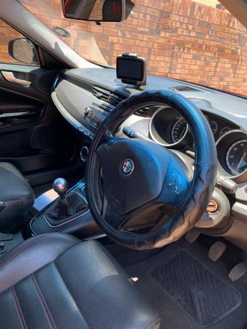 2011 ALFA ROMEO GIULIETTA 1.4 distinctive 2011 ALFA ROMEO GIULIETTA 1.4 distinctive