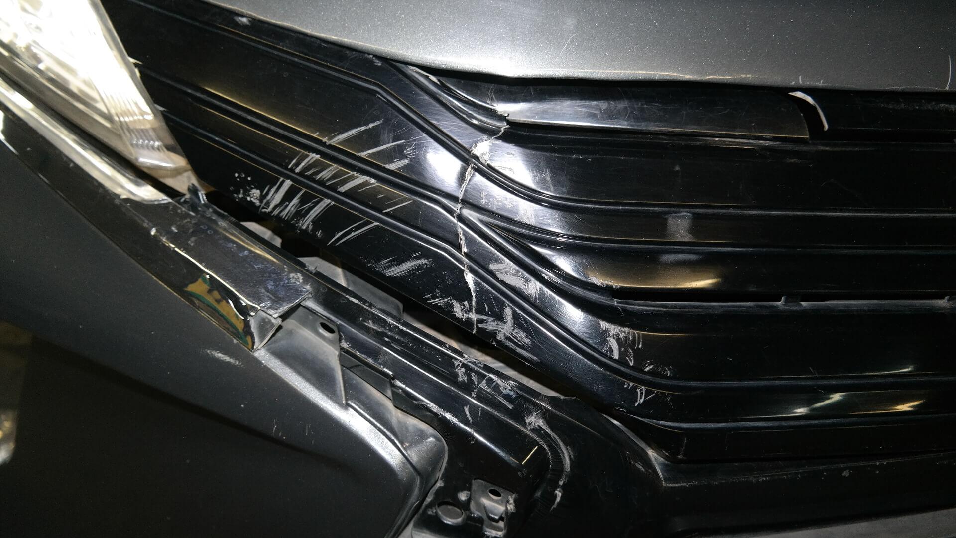 Repossessed Mitsubishi Xpander 1.5 A/T 2022 on auction with a price of R 304,900. Mitsubishi Xpander 1.5 A/T