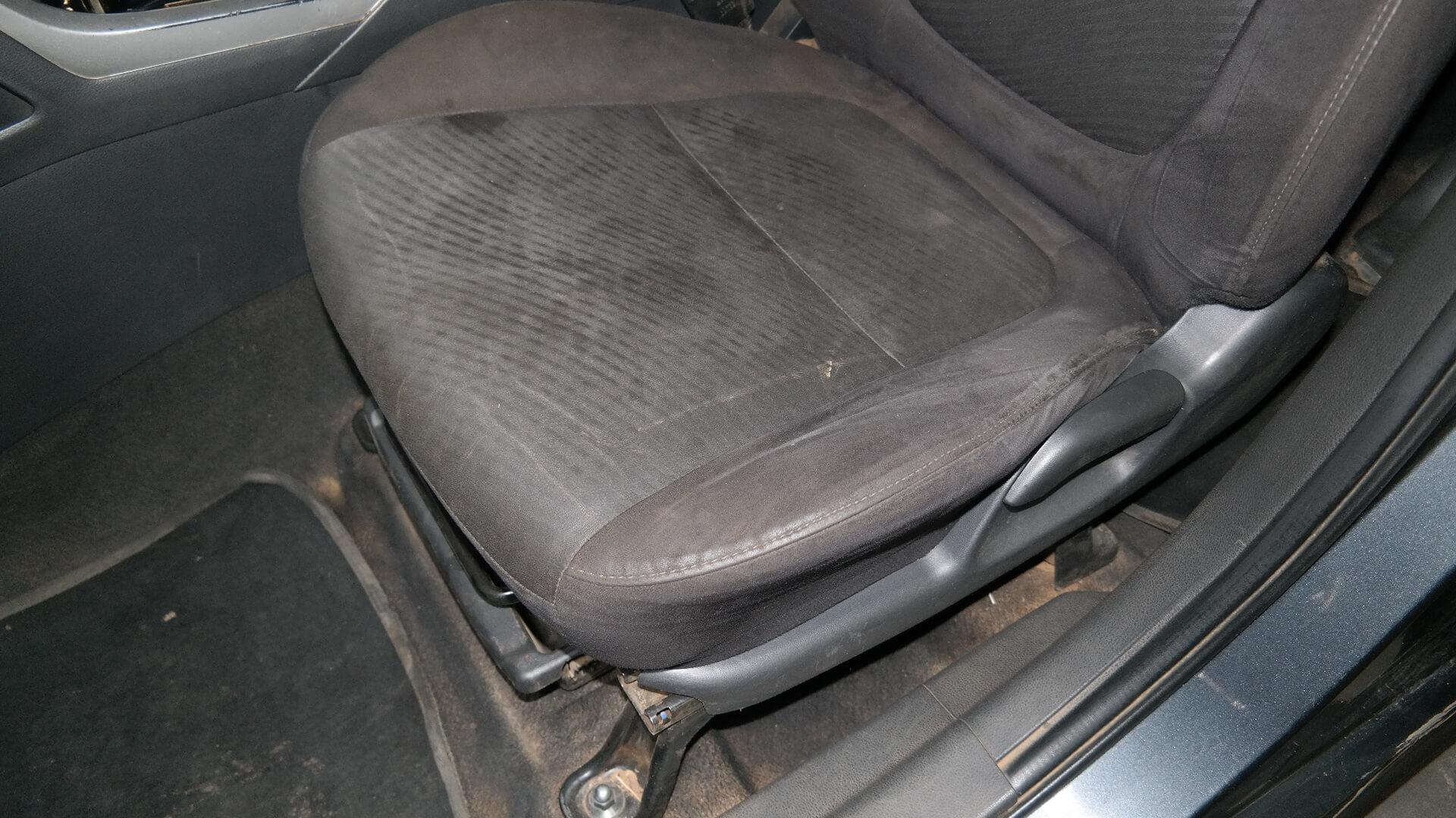 Repossessed Mitsubishi Xpander 1.5 A/T 2022 on auction with a price of R 304,900. Mitsubishi Xpander 1.5 A/T
