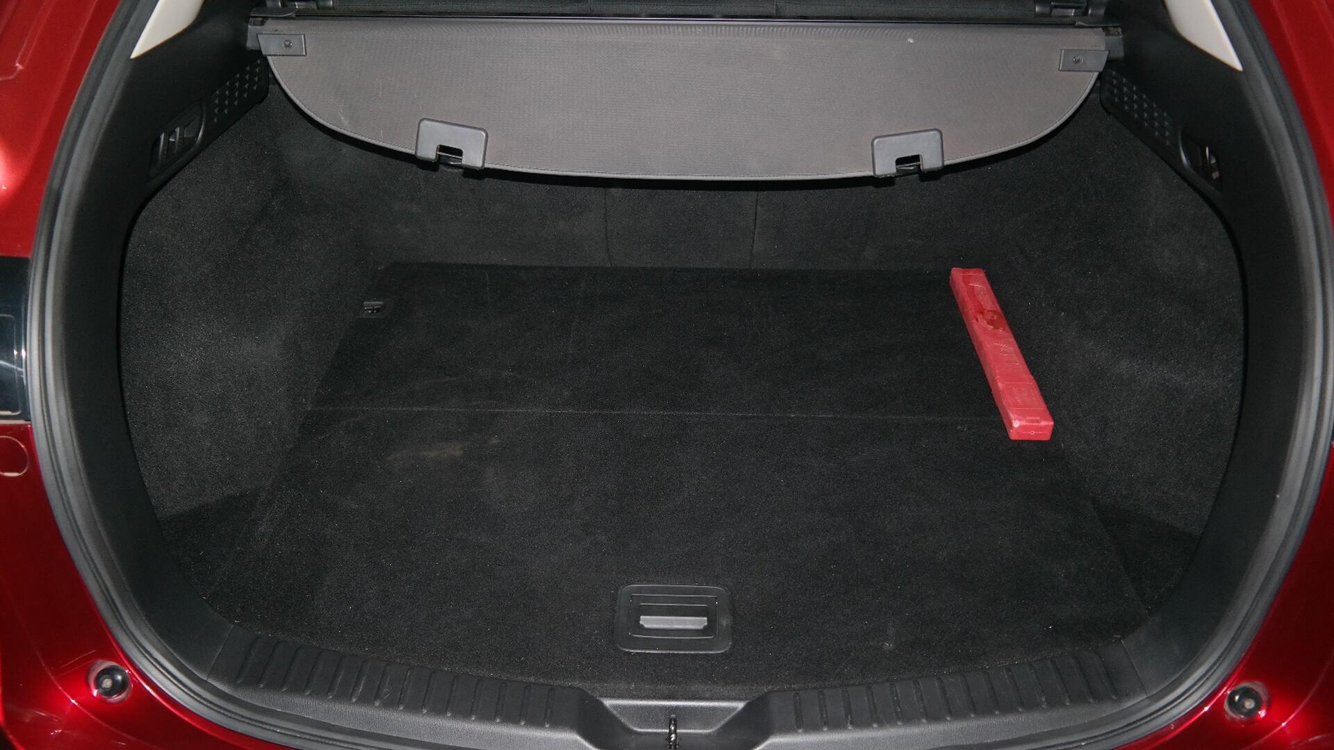 Repossessed Mazda CX-5 2.0 Active A/T 2022 on auction with a price of R 410,000. Mazda CX-5 2.0 Active A/T