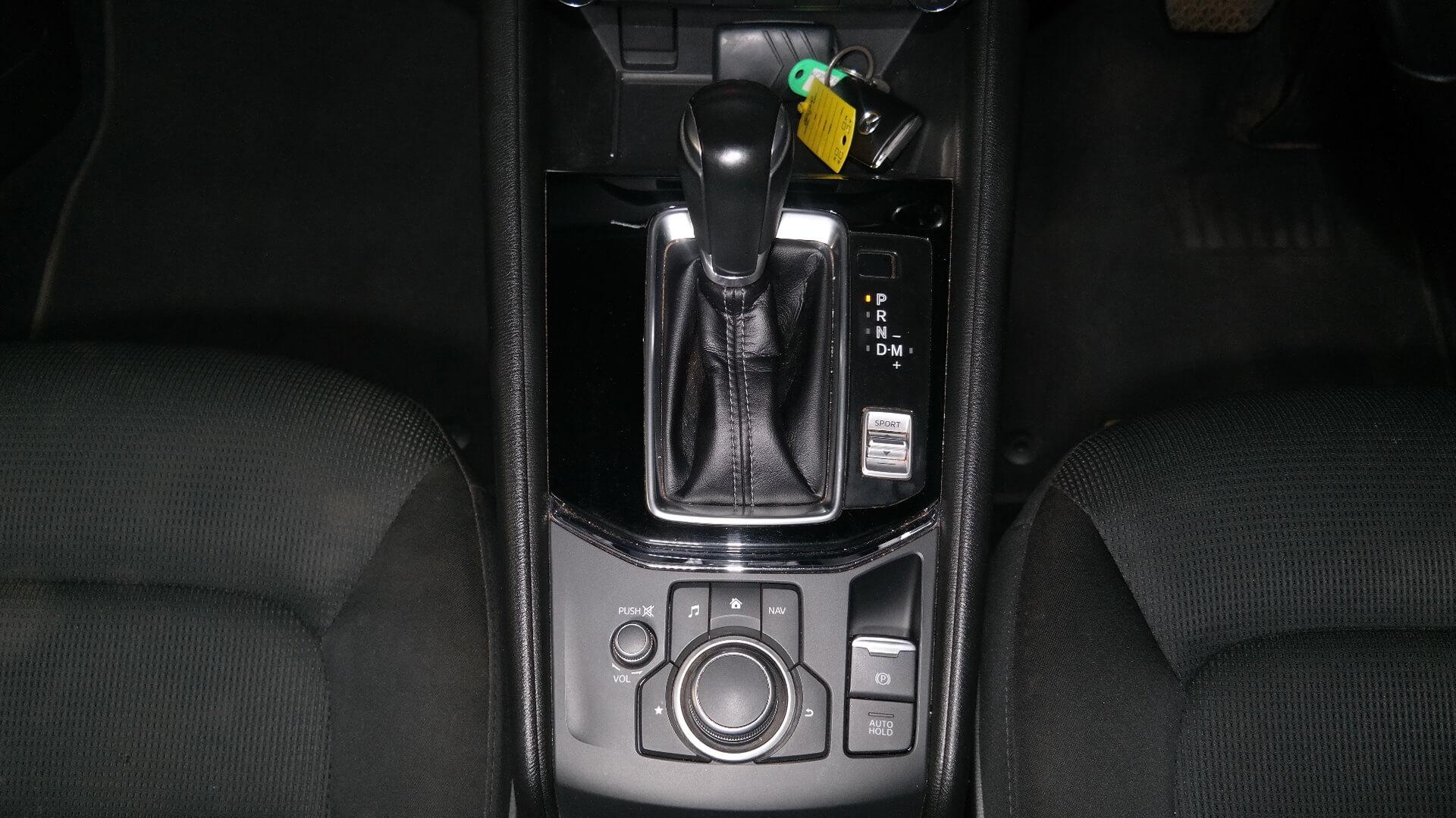 Repossessed Mazda CX-5 2.0 Active A/T 2022 on auction with a price of R 410,000. Mazda CX-5 2.0 Active A/T