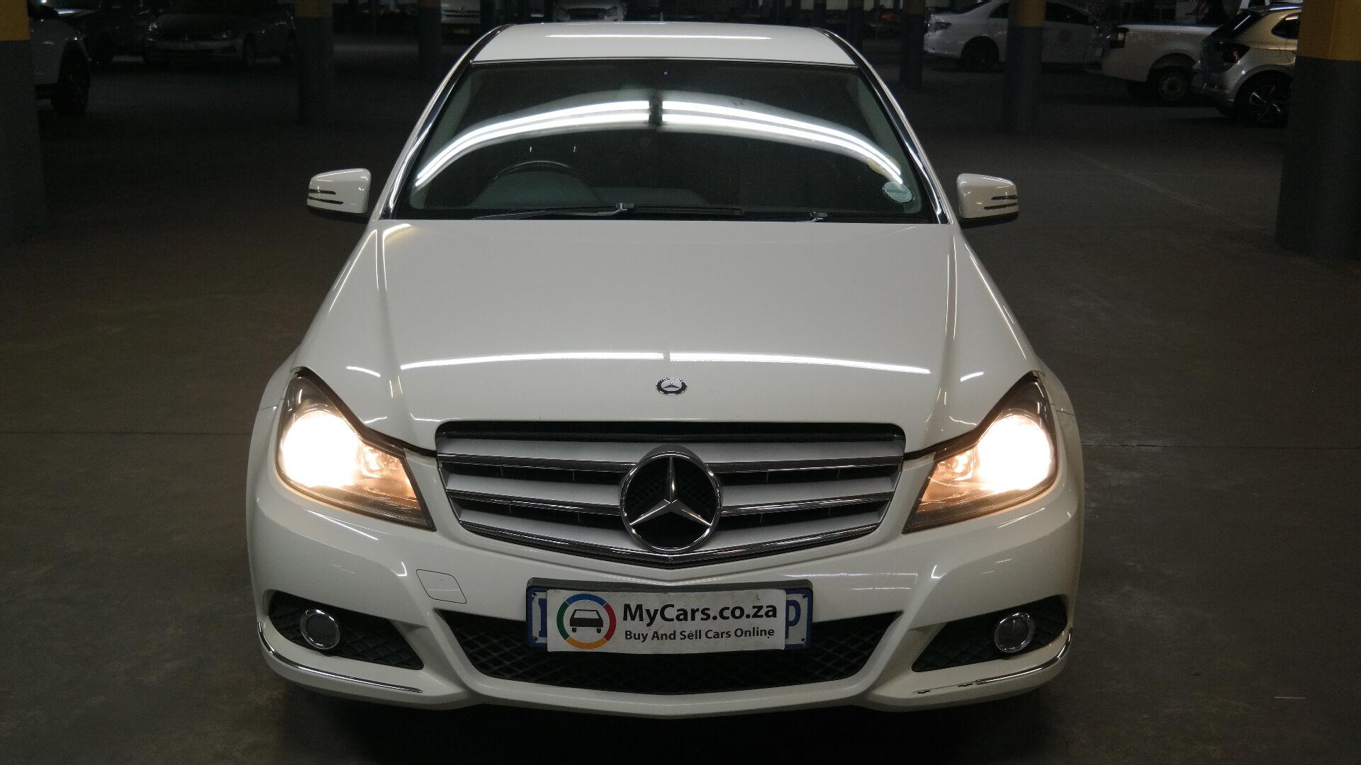 Repossessed Mercedes Benz C200 BE Avantgarde 2012 on auction with a price of R 155,500. Mercedes Benz C200 BE Avantgarde