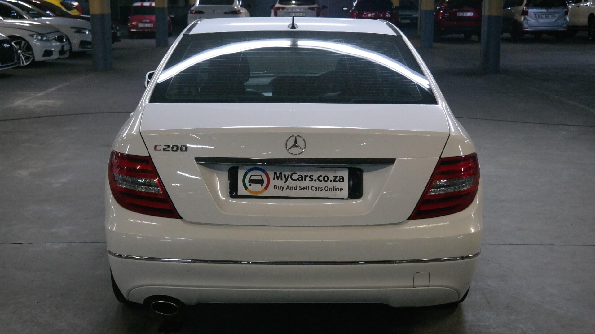 Repossessed Mercedes Benz C200 BE Avantgarde 2012 on auction with a price of R 155,500. Mercedes Benz C200 BE Avantgarde