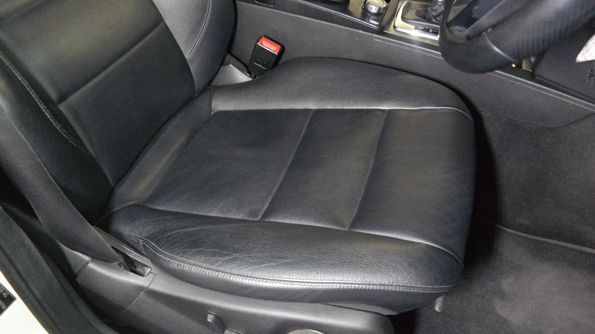 Repossessed Mercedes Benz C200 BE Avantgarde 2012 on auction with a price of R 155,500. Mercedes Benz C200 BE Avantgarde