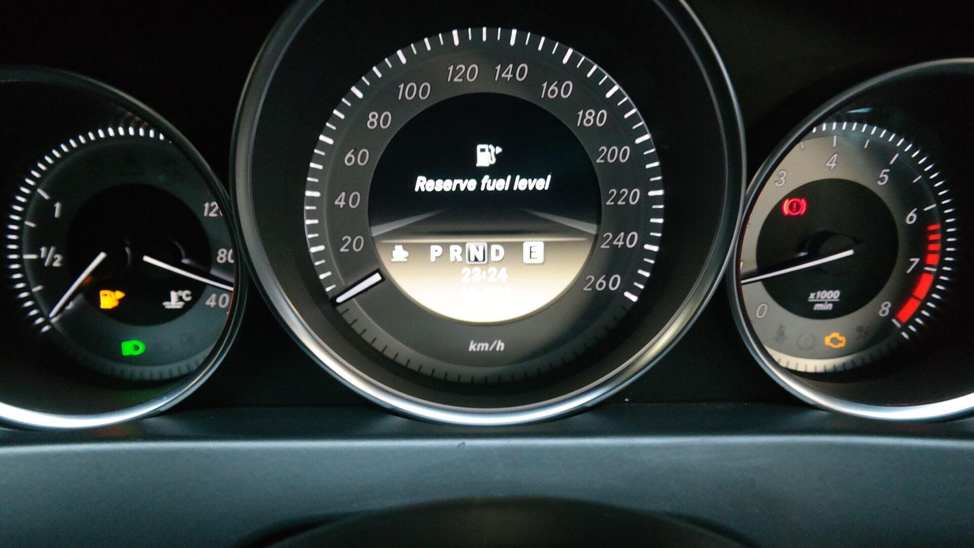 Repossessed Mercedes Benz C200 BE Avantgarde 2012 on auction with a price of R 155,500. Mercedes Benz C200 BE Avantgarde