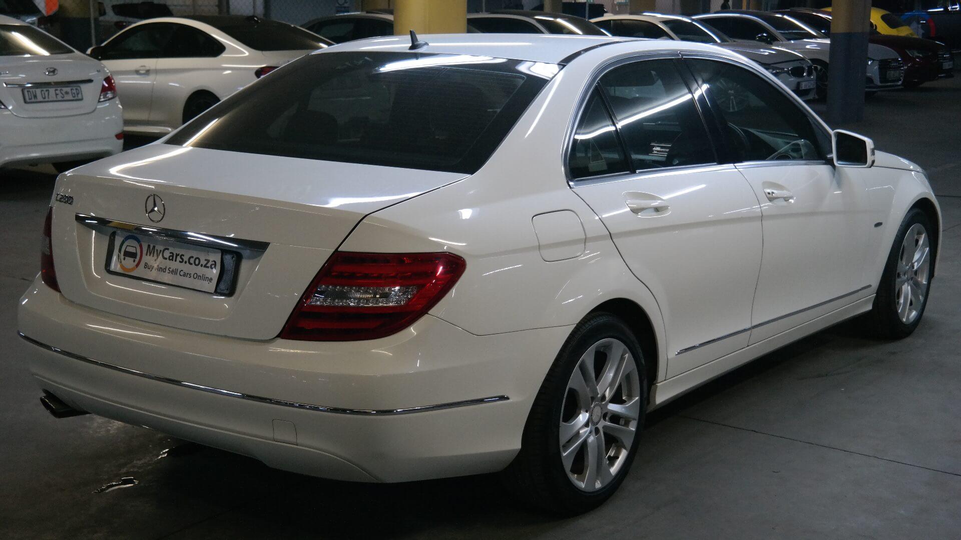 Repossessed Mercedes Benz C200 BE Avantgarde 2012 on auction with a price of R 155,500. Mercedes Benz C200 BE Avantgarde