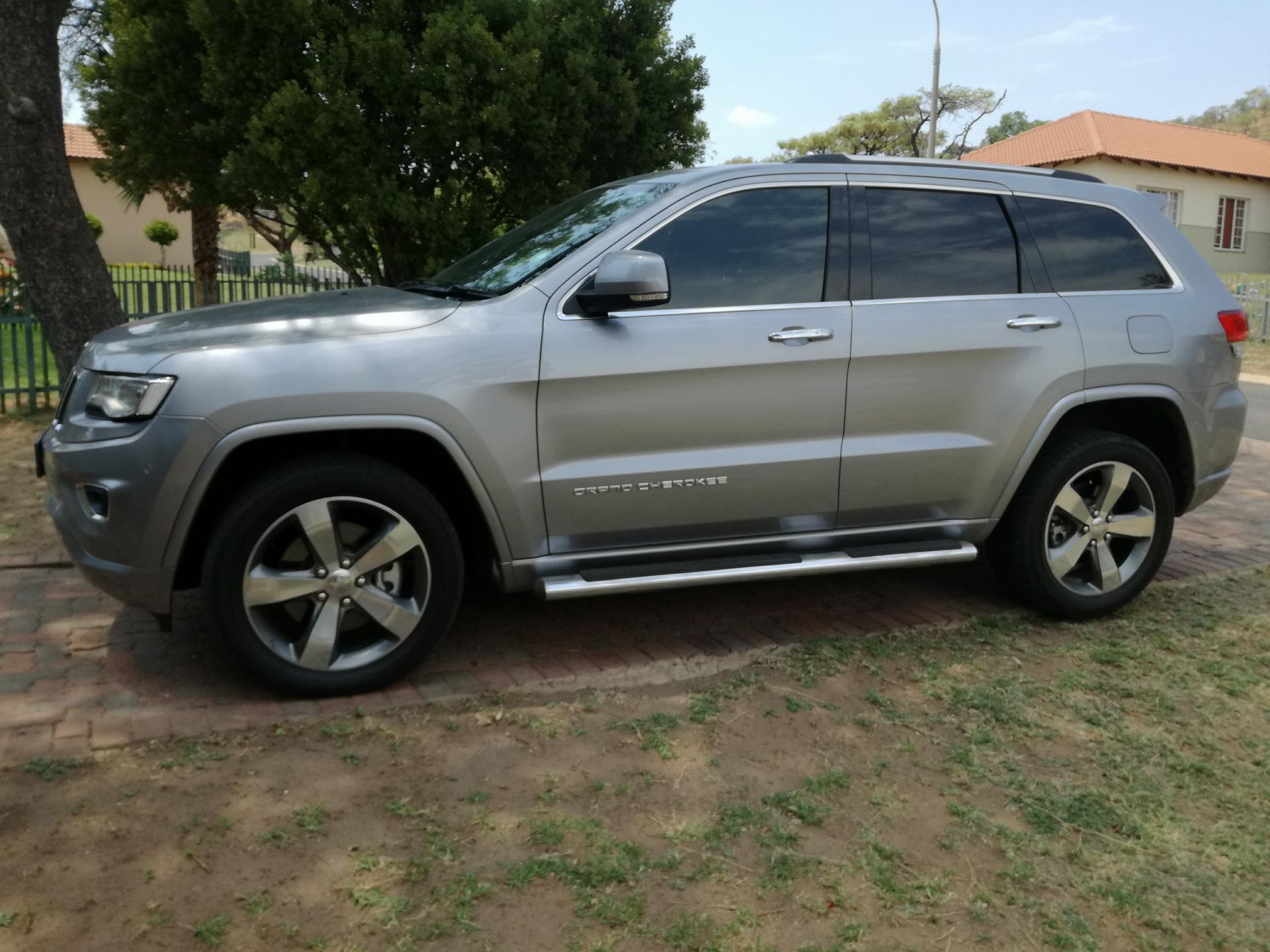 Used Jeep Grand Cherokee 3.6 Overland 2016 on auction